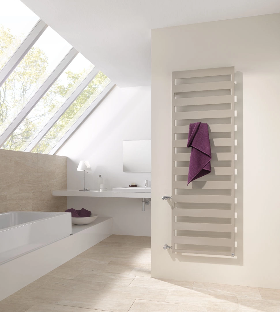 Kermi Design-Heizkörper „Casteo®-D“ 50 × 125,9 cm in Weiß Soft (RAL 9016, matt) Kermi Design-Heizkörper „Casteo®-D“ 50 × 125,9 cm in Weiß Soft (RAL 9016, matt)