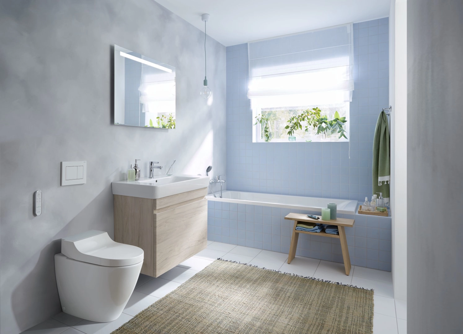 Geberit Stand-Dusch-WC Komplettanlage AquaClean „Tuma“ Comfort in Glas weiß, Befestigung sichtbar, ohne Spülrand Geberit Stand-Dusch-WC Komplettanlage AquaClean „Tuma“ Comfort in Glas weiß, Befestigung sichtbar, ohne Spülrand