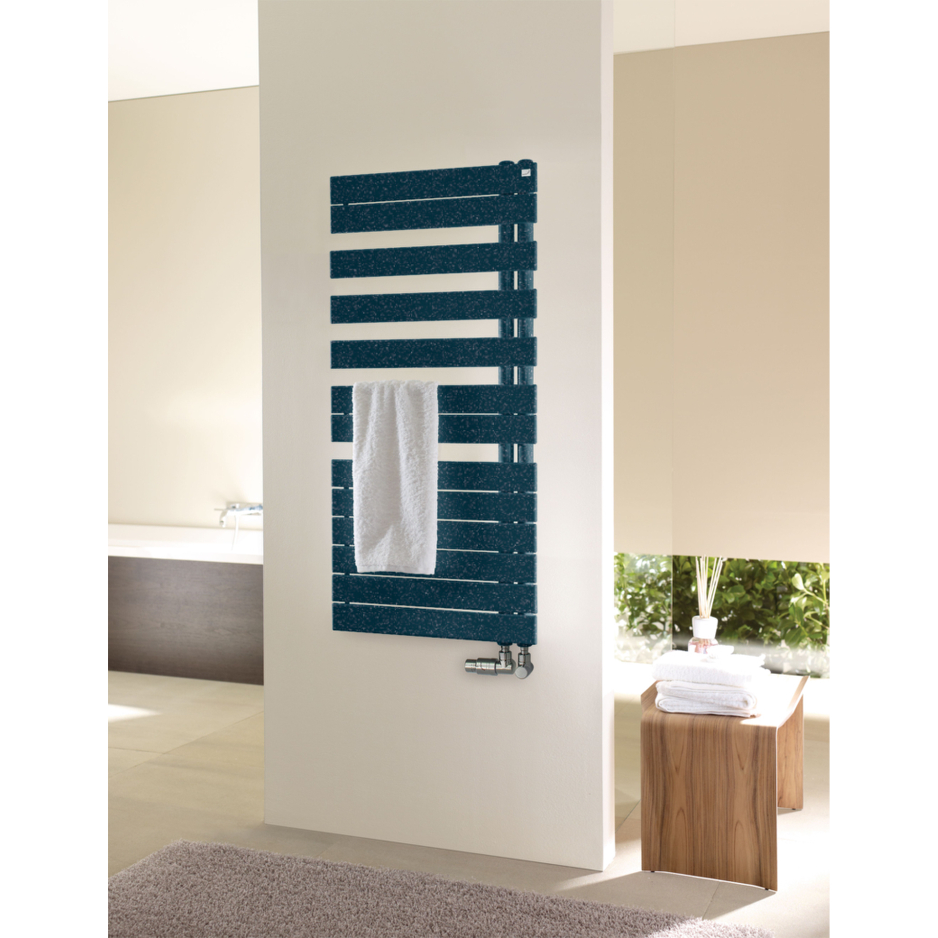 Zehnder Design-Heizkörper Roda Spa Asym links ROFL-170-055, 1676x65x550, RAL 9016