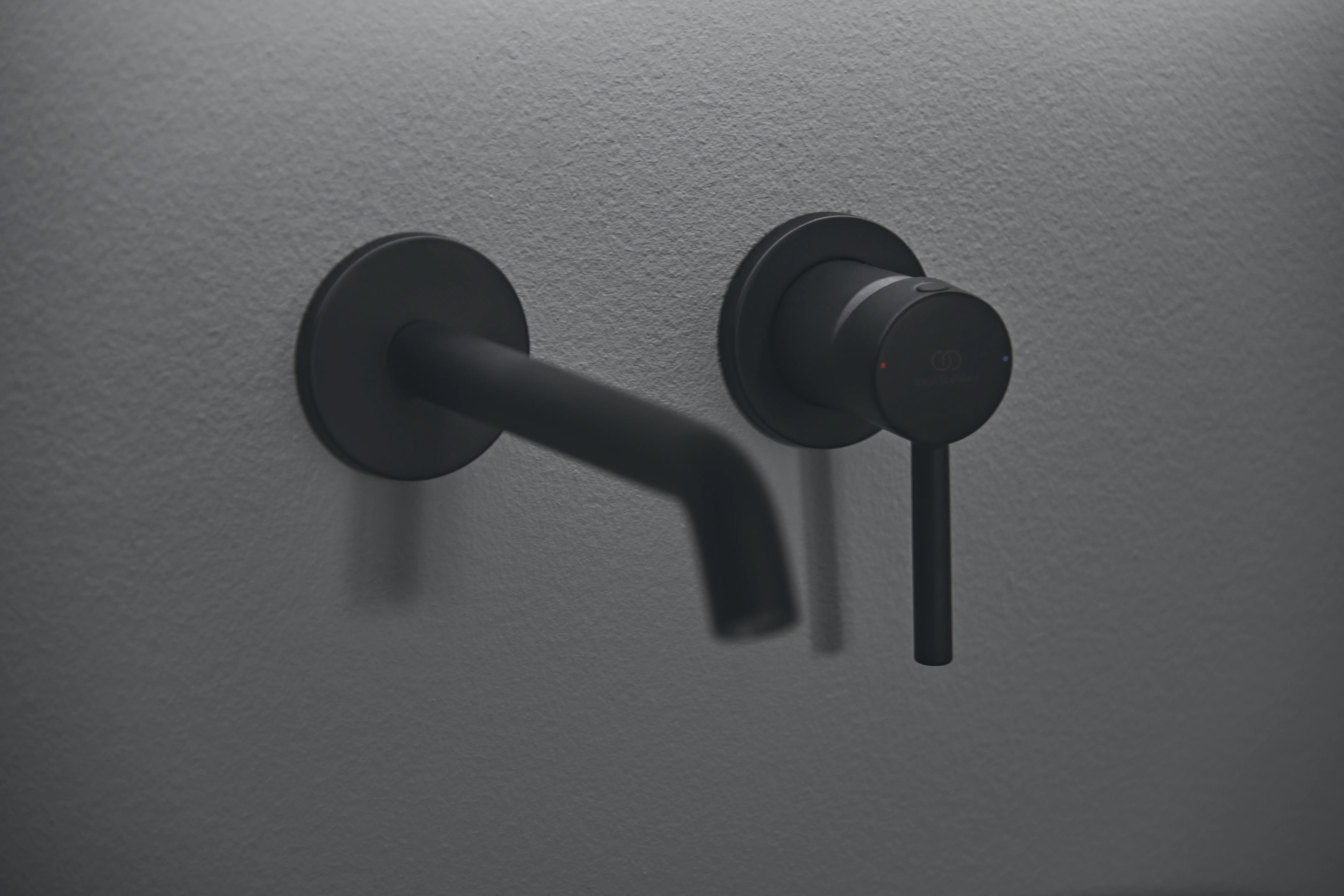 Ideal Standard Wand-Waschtischarmatur Unterputz Ceraline, Bausatz2, 2 Rosetten, Silk Black Ideal Standard Wand-Waschtischarmatur Unterputz Ceraline, Bausatz2, 2 Rosetten, Silk Black