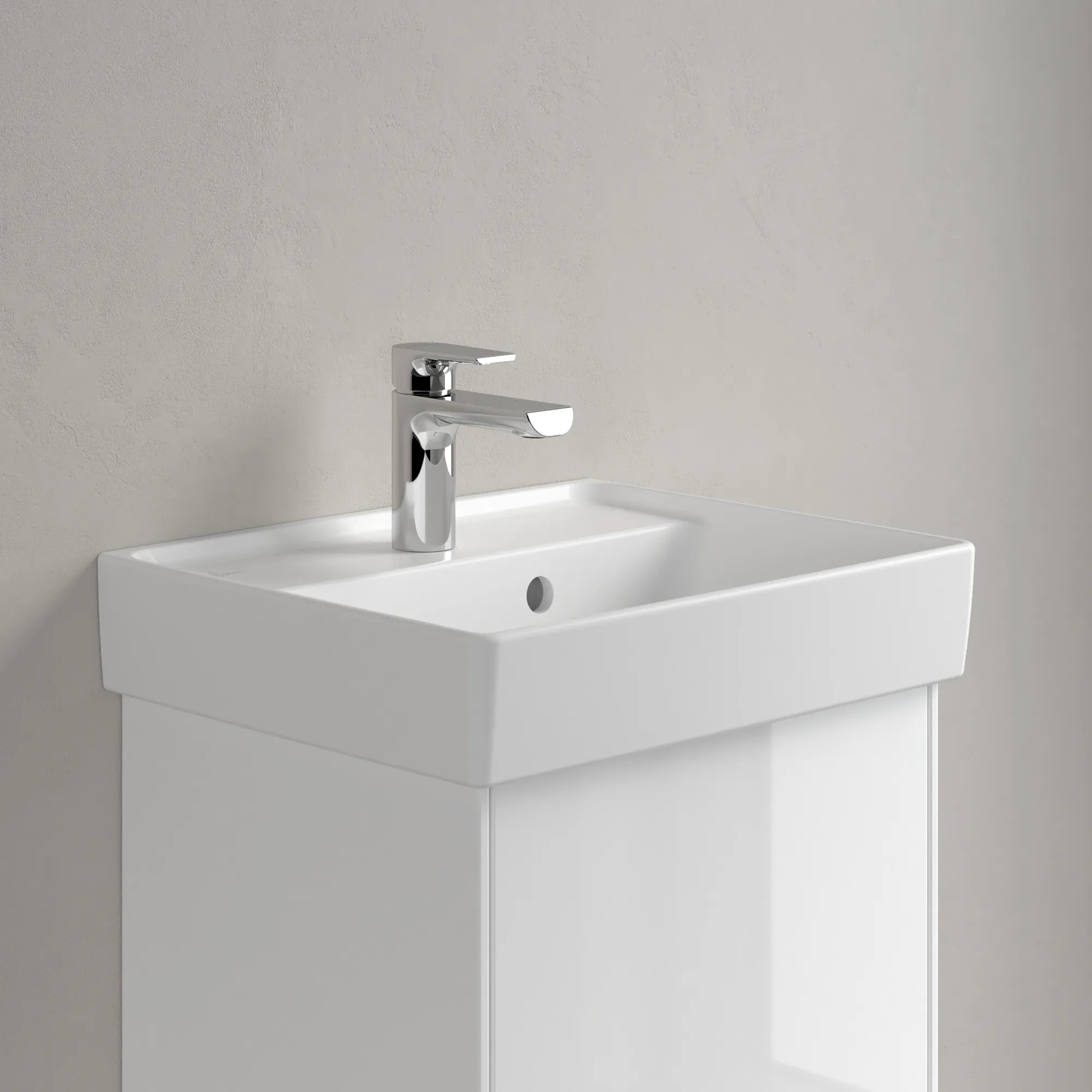 Villeroy & Boch Handwaschbecken aus TitanCeram „Collaro“ 450 × 370 × 150 mm, mit Hahnlochbohrung, Hahnlochposition mittig in Stone White Villeroy & Boch Handwaschbecken aus TitanCeram „Collaro“ 450 × 370 × 150 mm, mit Hahnlochbohrung, Hahnlochposition mittig in Stone White