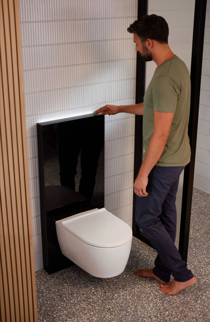 Monolith Plus Sanitärmodul für Wand-WC, 114 cm, Frontverkleidung aus Glas: Glas schwarz, Aluminium schwarzchrom Monolith Plus Sanitärmodul für Wand-WC, 114 cm, Frontverkleidung aus Glas: Glas schwarz, Aluminium schwarzchrom