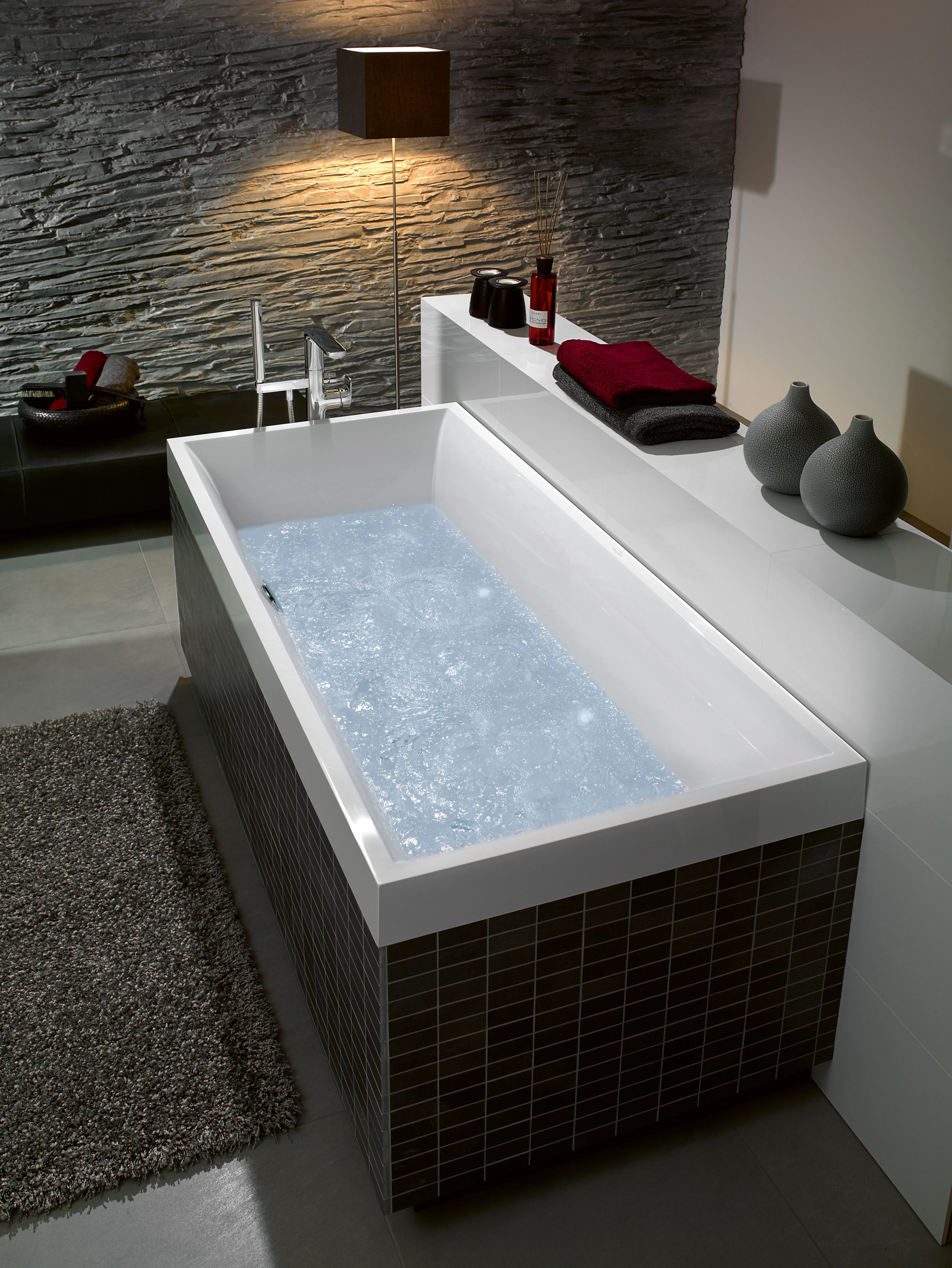 Villeroy & Boch Badewanne „Squaro“ rechteck 180 × 80 cm, Mittelablauf in Weiß Alpin Villeroy & Boch Badewanne „Squaro“ rechteck 180 × 80 cm, Mittelablauf in Weiß Alpin