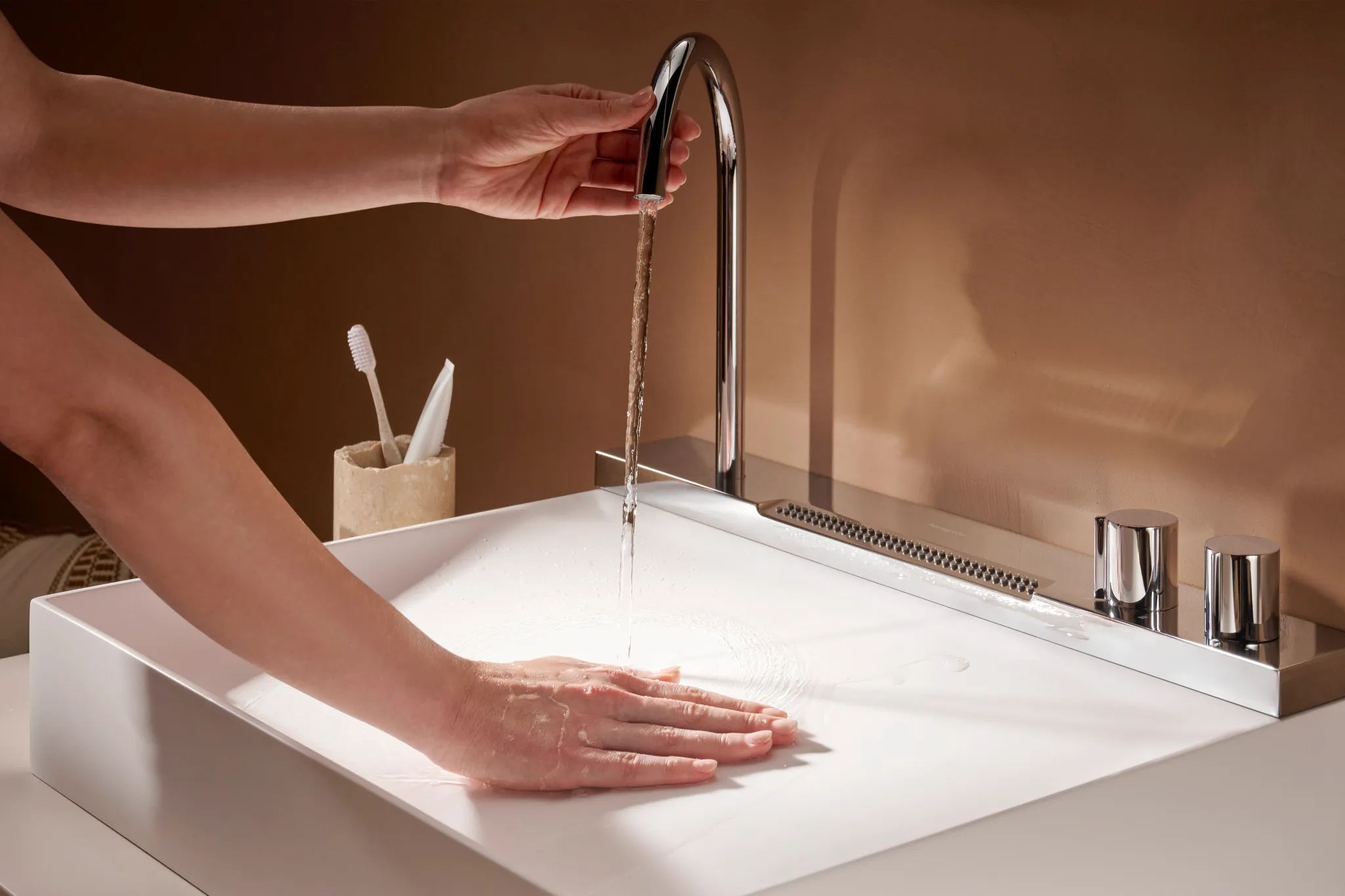 Hansgrohe Avalegra AquaUnit 580⁄475, Chrom Waschbecken und Armatur Hansgrohe Avalegra AquaUnit 580⁄475, Chrom Waschbecken und Armatur