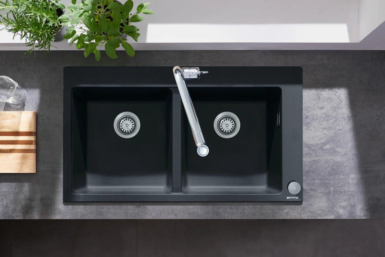 Hansgrohe Einbauspüle S51 Serie, Graphitschwarz, 370x370 mm, 2 Hauptbecken, Aufbau, Beckentiefe 190 mm Hansgrohe Einbauspüle S51 Serie, Graphitschwarz, 370x370 mm, 2 Hauptbecken, Aufbau, Beckentiefe 190 mm