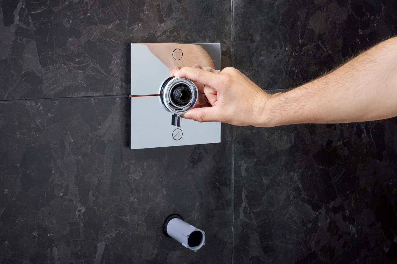 Hansgrohe iBox universal 2 Grundkörper - wärme- und schallisolierend, rotationssymmetrische Montage, einstellbarer Montagering in 5 mm Schritten, für alle neuen Brausen-, Wannen- und Thermostat-Fertigsets Unterputz (ShowerSelect Comfort, DuoTurn)