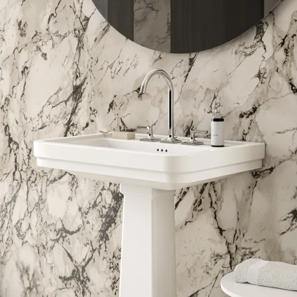 Halbsäule „Calla“ 34 × 70 × 30 cm Halbsäule „Calla“ 34 × 70 × 30 cm