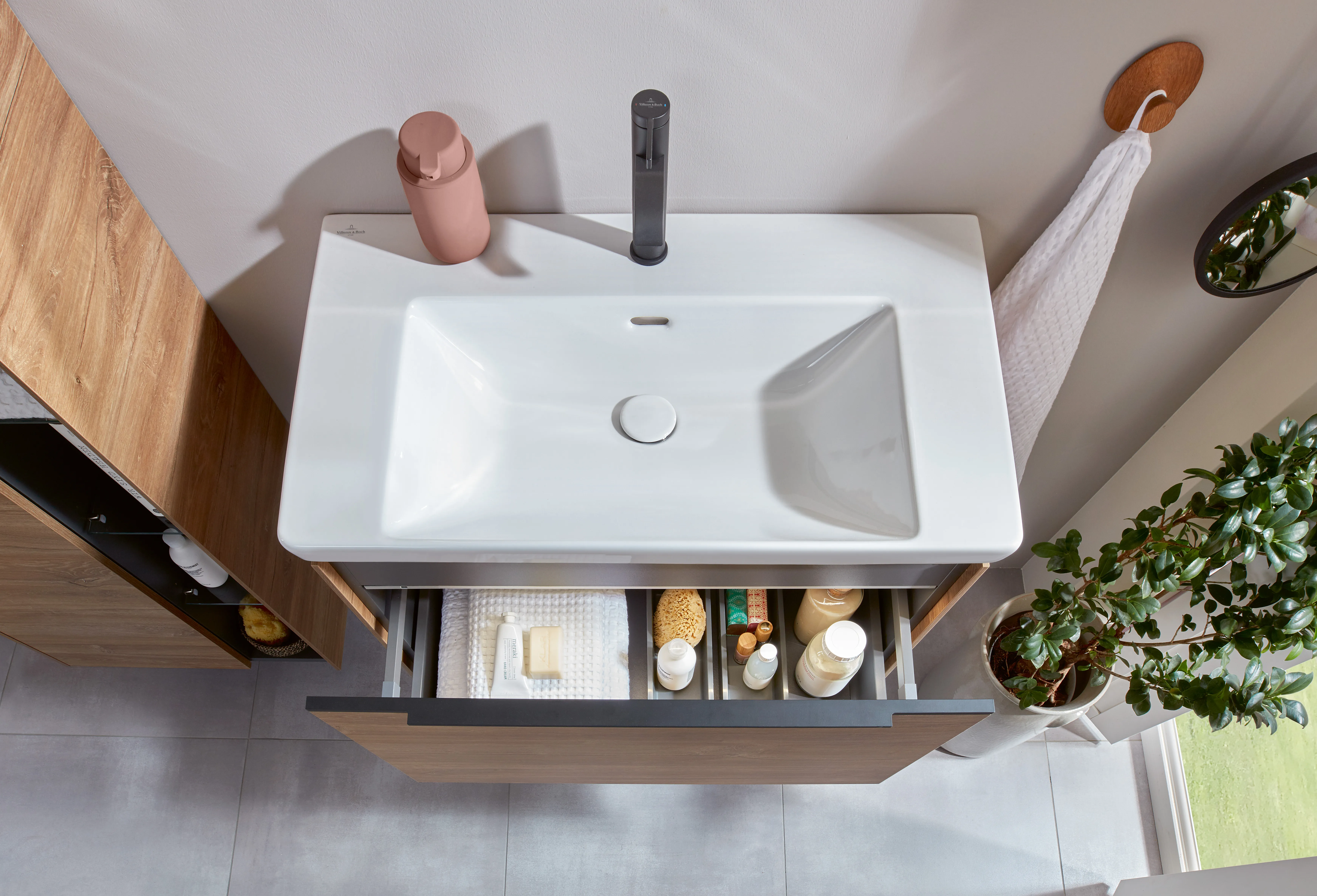 Villeroy & Boch Wandwaschtisch aus TitanCeram „Subway 3.0“ 800 × 470 × 165 mm, ohne Hahnlochbohrung, Hahnlochposition mittig in Weiß Alpin Villeroy & Boch Wandwaschtisch aus TitanCeram „Subway 3.0“ 800 × 470 × 165 mm, ohne Hahnlochbohrung, Hahnlochposition mittig in Weiß Alpin