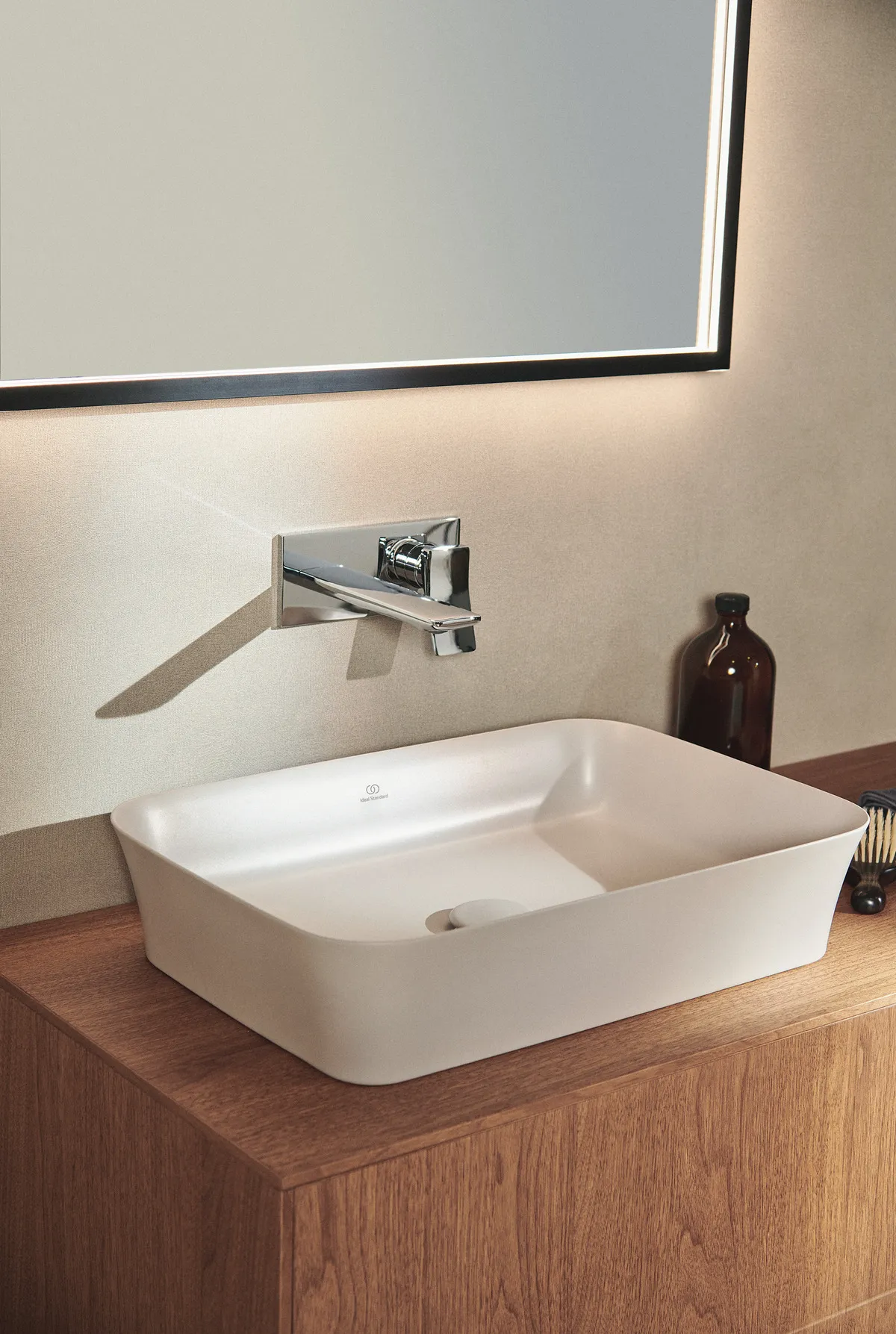 Ideal Standard Schale Ipalyss, ohne Hahnloch, ohne Überlauf, 550x380x125mm, Seidenweiß Ideal Standard Schale Ipalyss, ohne Hahnloch, ohne Überlauf, 550x380x125mm, Seidenweiß