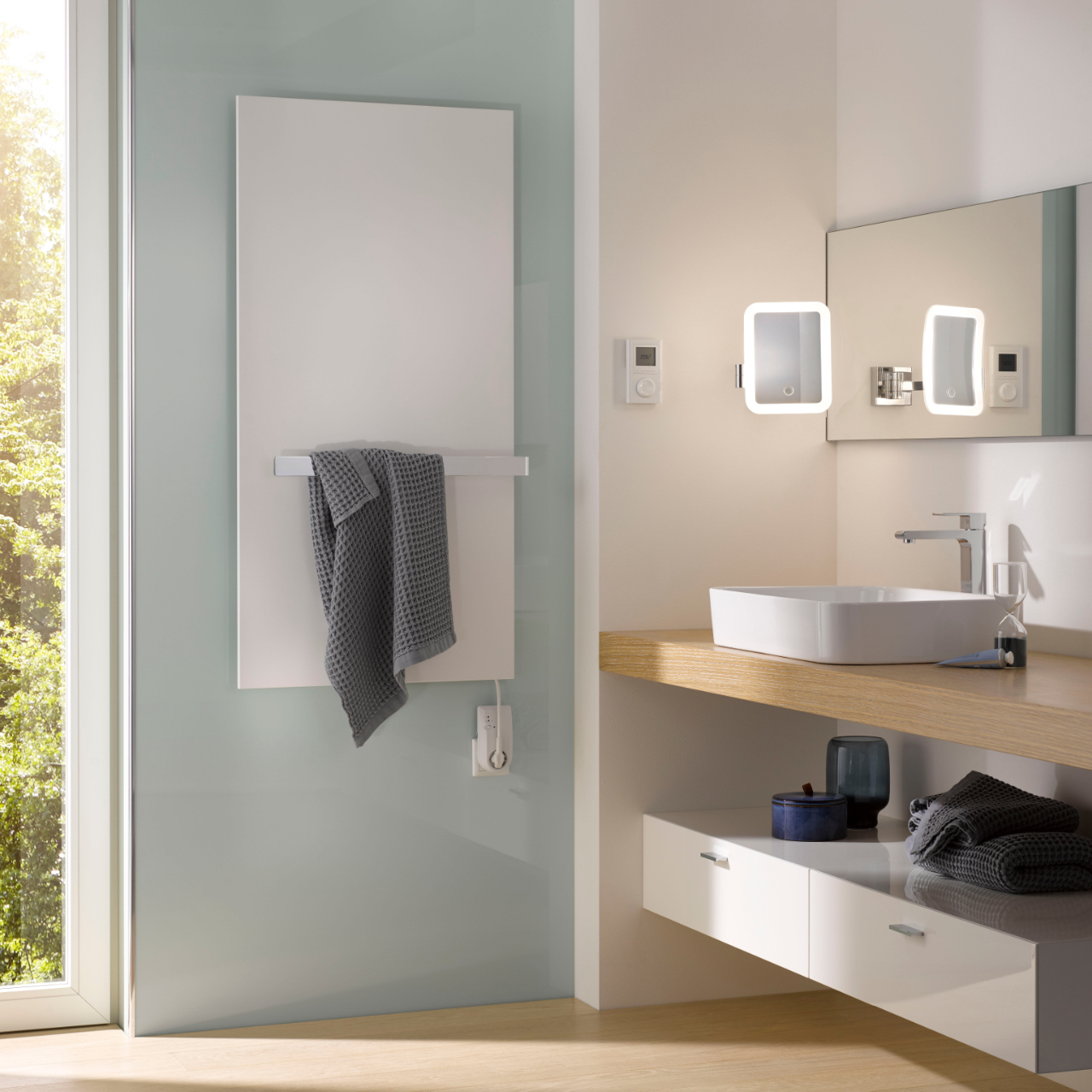 Design-Infrarotheizkörper „Retango“ mit Metallfront 60 × 150 cm in Perl-Grau