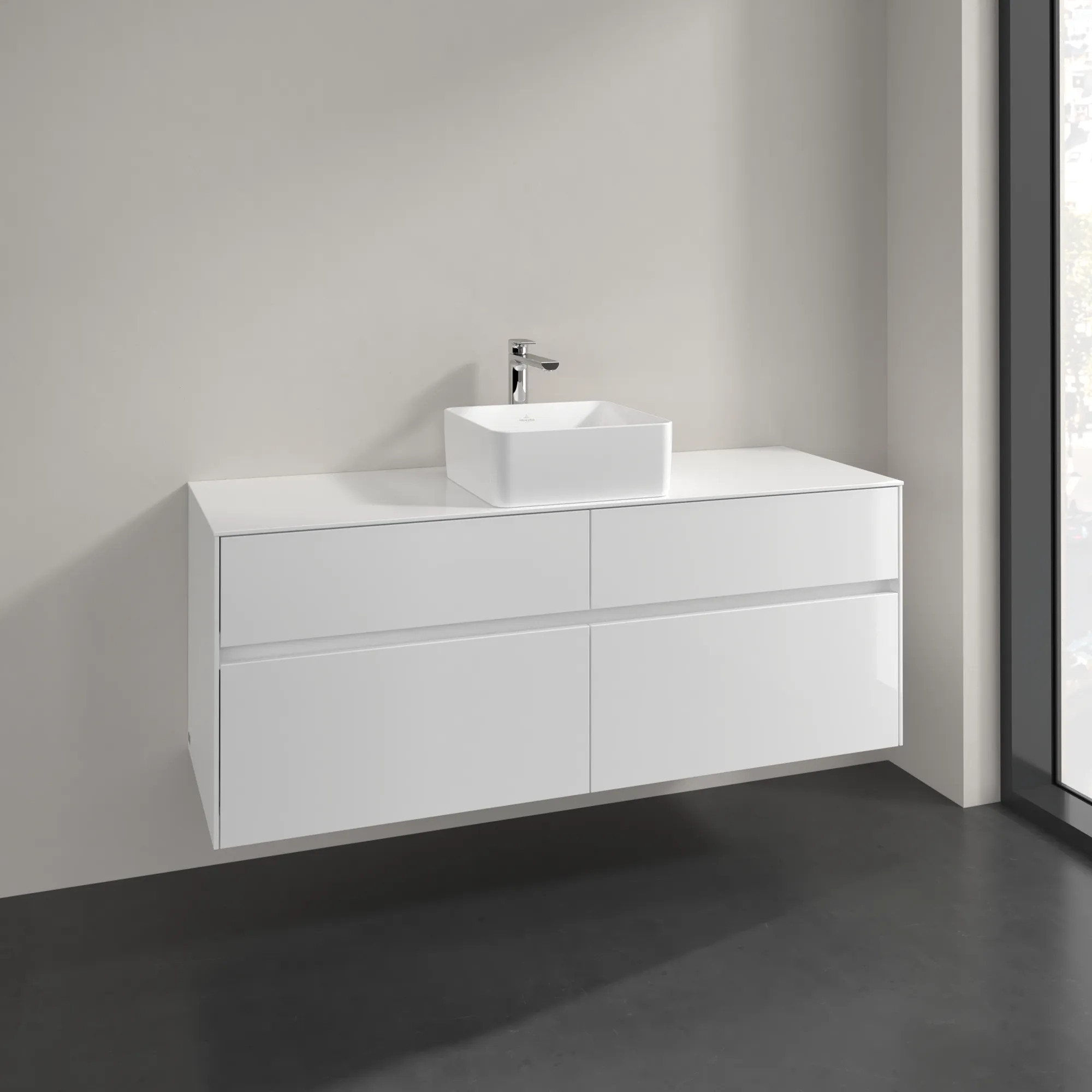 Villeroy & Boch Waschtischunterschrank „Collaro“ 1400 × 548 × 500 mm Glossy White, ohne Beleuchtung, für Becken mittig