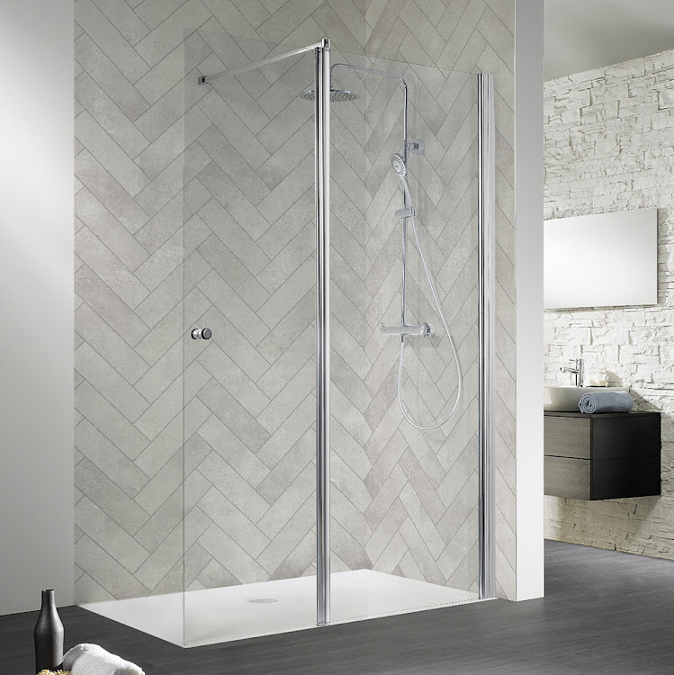 HSK Walk-In-Duschkabine Frontelement mit beweglichem Seitenteil „Easy 2“ Glas Klar hell, Profile Pergamon, B: 1200 mm H: 2000 mm HSK Walk-In-Duschkabine Frontelement mit beweglichem Seitenteil „Easy 2“ Glas Klar hell, Profile Pergamon, B: 1200 mm H: 2000 mm