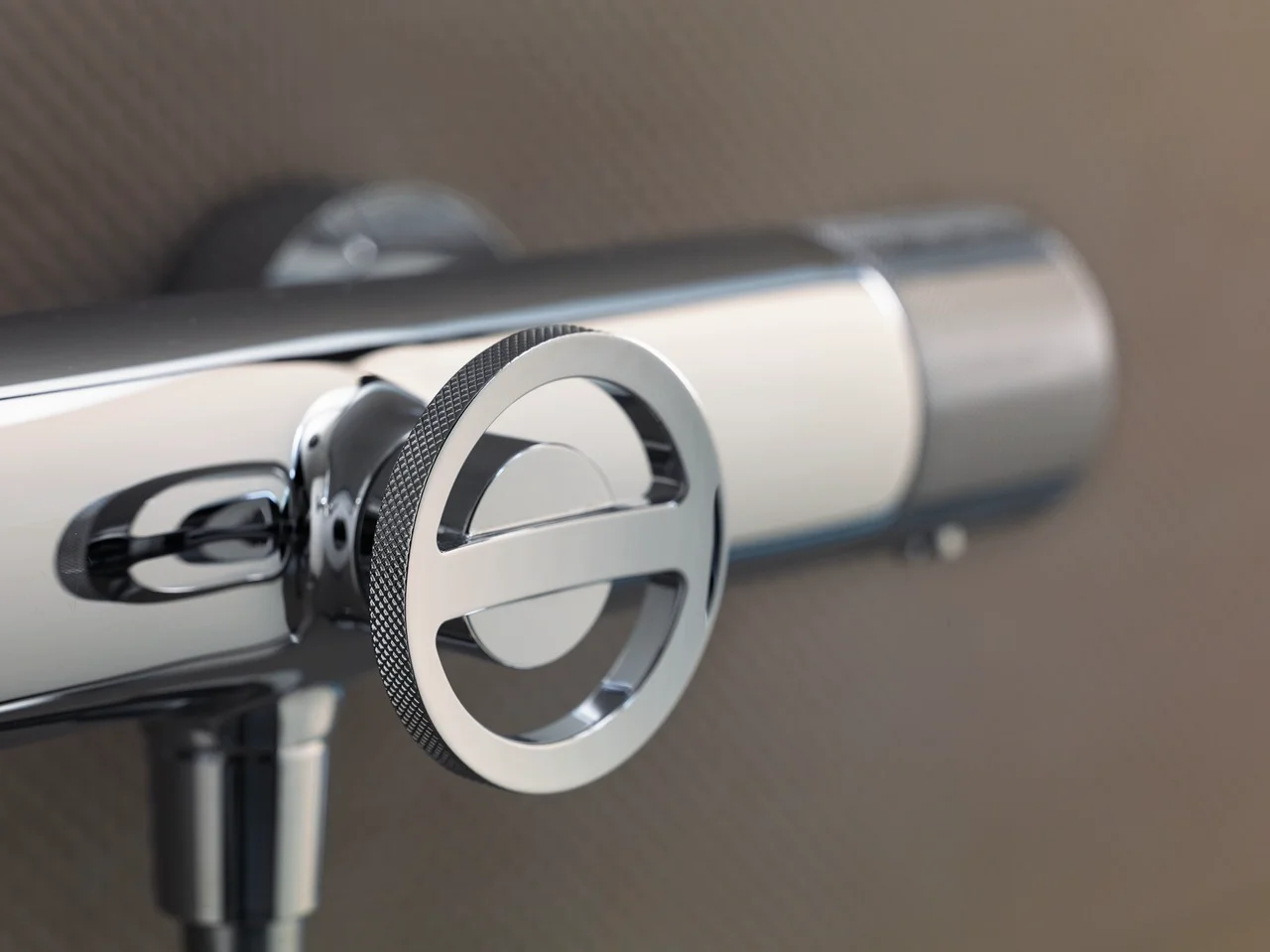 Hansgrohe AXOR ShowerSolutions Kopfbrause 300/300 2jet mit Brausearm, Chrom, 450 mm Arm, PowderRain & Intense Strahlart