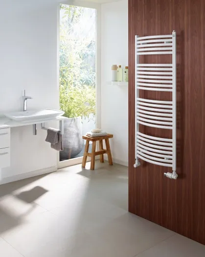 Zehnder Design-Heizkörper „Zeno Bow“ für Warmwasser-Zentralheizung oder für gemischten Betrieb 59,5 × 168,8 cm in Champagne