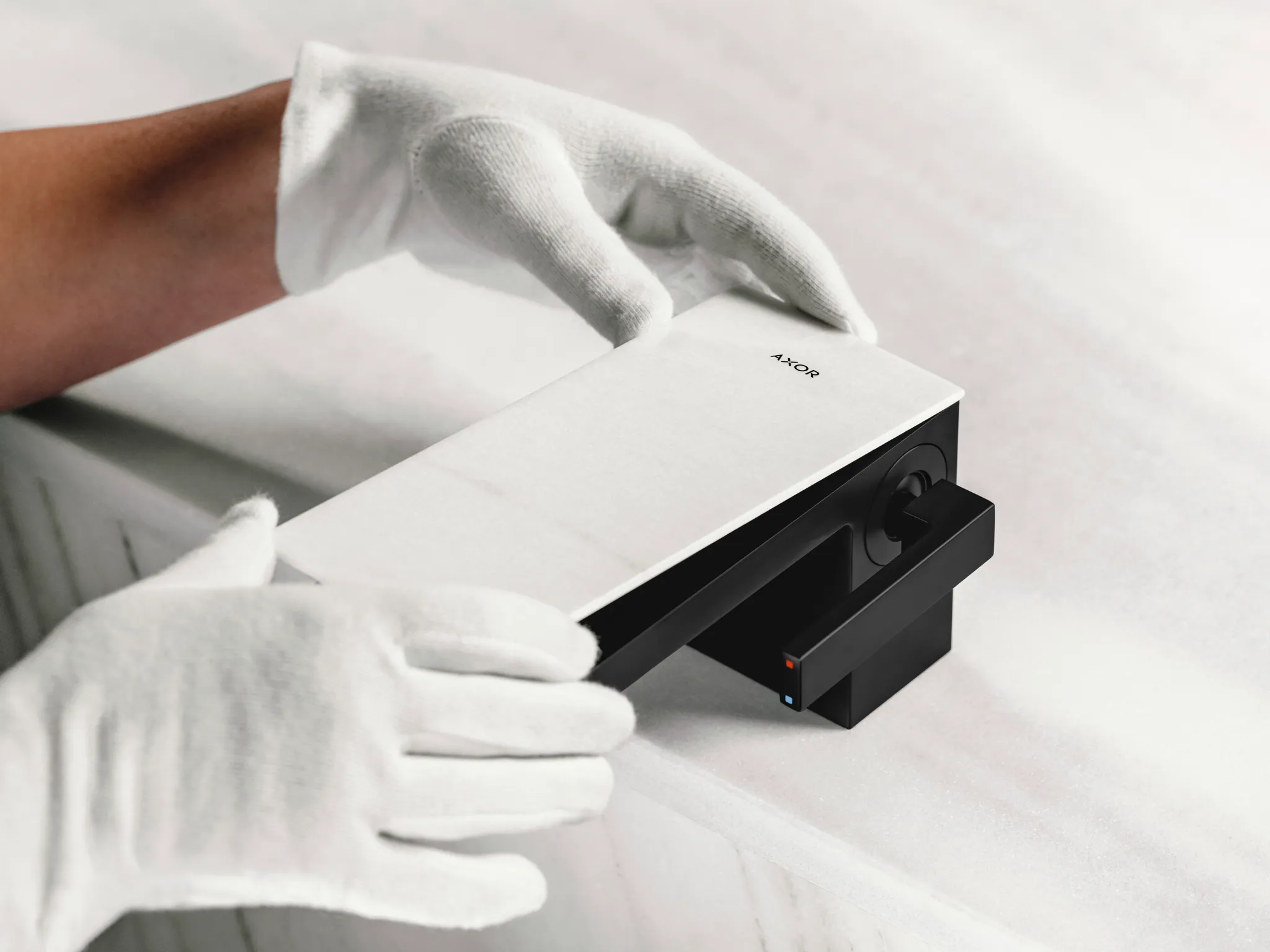 Hansgrohe AXOR MyEdition Mischer Platte 117 mm Marmor Lasa Covelano Vena Oro Hansgrohe AXOR MyEdition Mischer Platte 117 mm Marmor Lasa Covelano Vena Oro