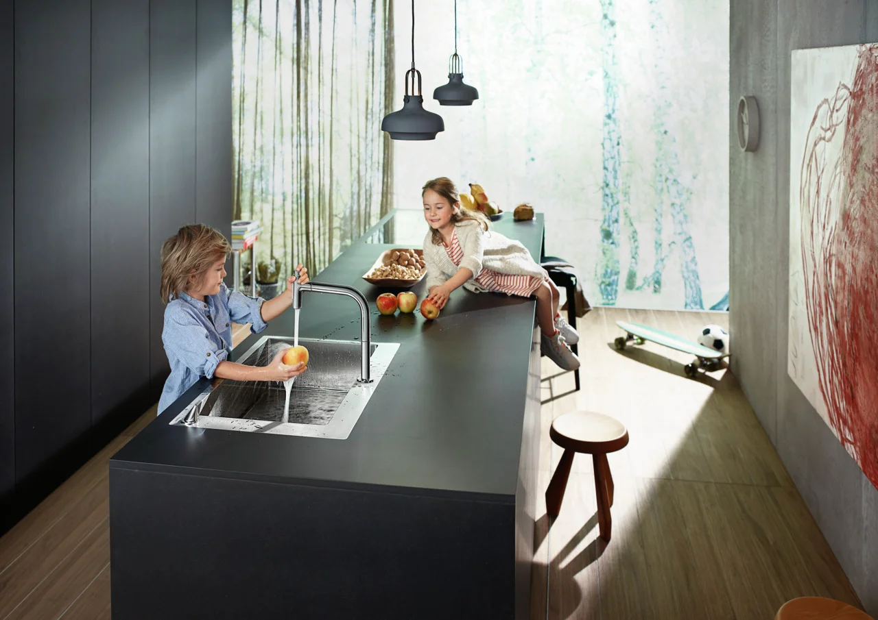 Hansgrohe Metris Select M71 2-Loch Einhebel-Küchenmischer mit Ausziehbrause, Chrom, 35 mm Bohrung, 200 mm ComfortZone, 110° oder 150° Schwenkbereich