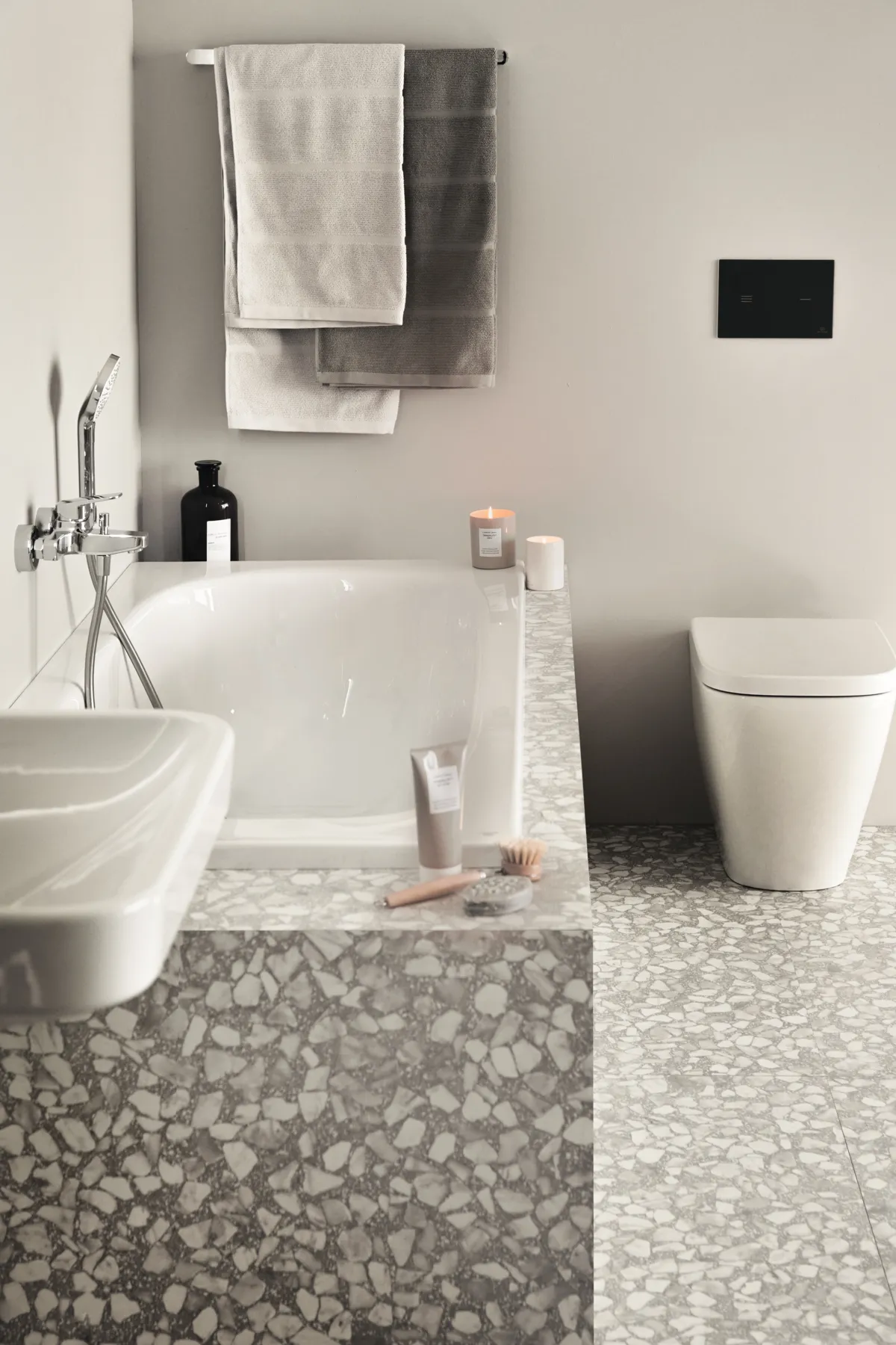 Badearmatur Aufputz Ceraplan Schweizer Ausführung 185,5x206x218mm Chrom Badearmatur Aufputz Ceraplan Schweizer Ausführung 185,5x206x218mm Chrom