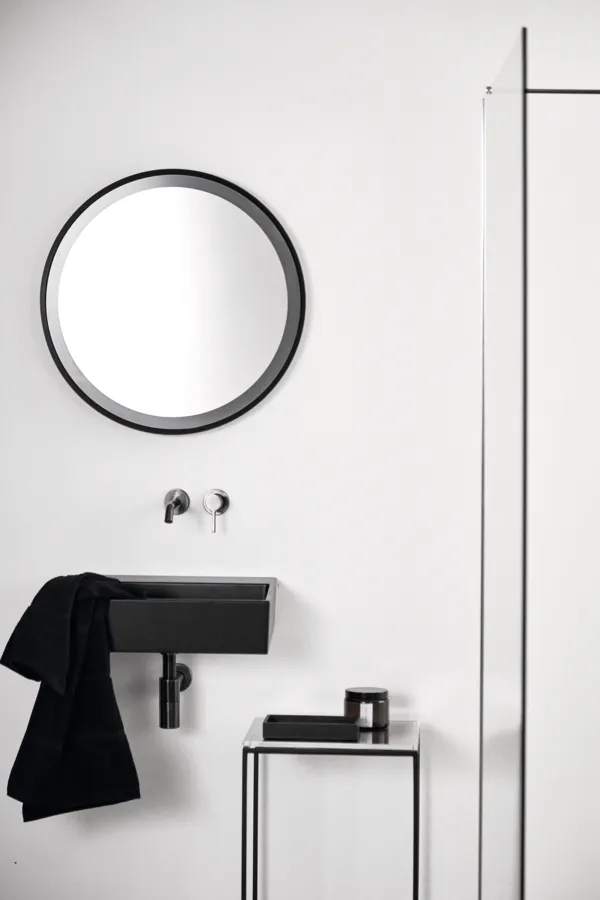 Ideal Standard Spiegel „Conca“ 65 × 65 cm Ideal Standard Spiegel „Conca“ 65 × 65 cm