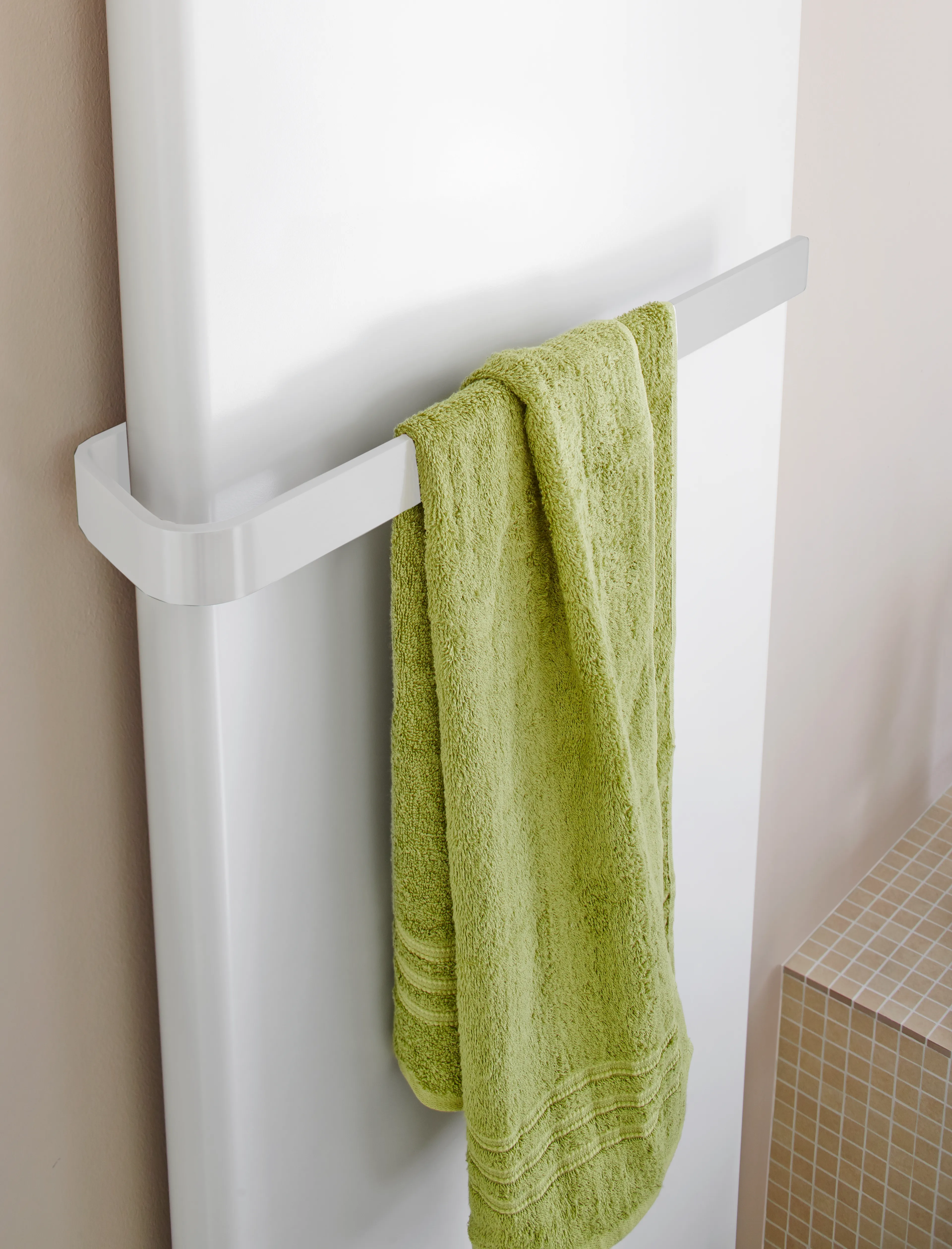 Kermi Design-Heizkörper „Pateo®“ 50 × 152,5 cm in Weiß Kermi Design-Heizkörper „Pateo®“ 50 × 152,5 cm in Weiß