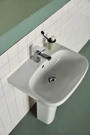Waschbecken „i.lifeA“ 55 × 44 × 18 cm, Hahnlochposition mittig Waschbecken „i.lifeA“ 55 × 44 × 18 cm, Hahnlochposition mittig