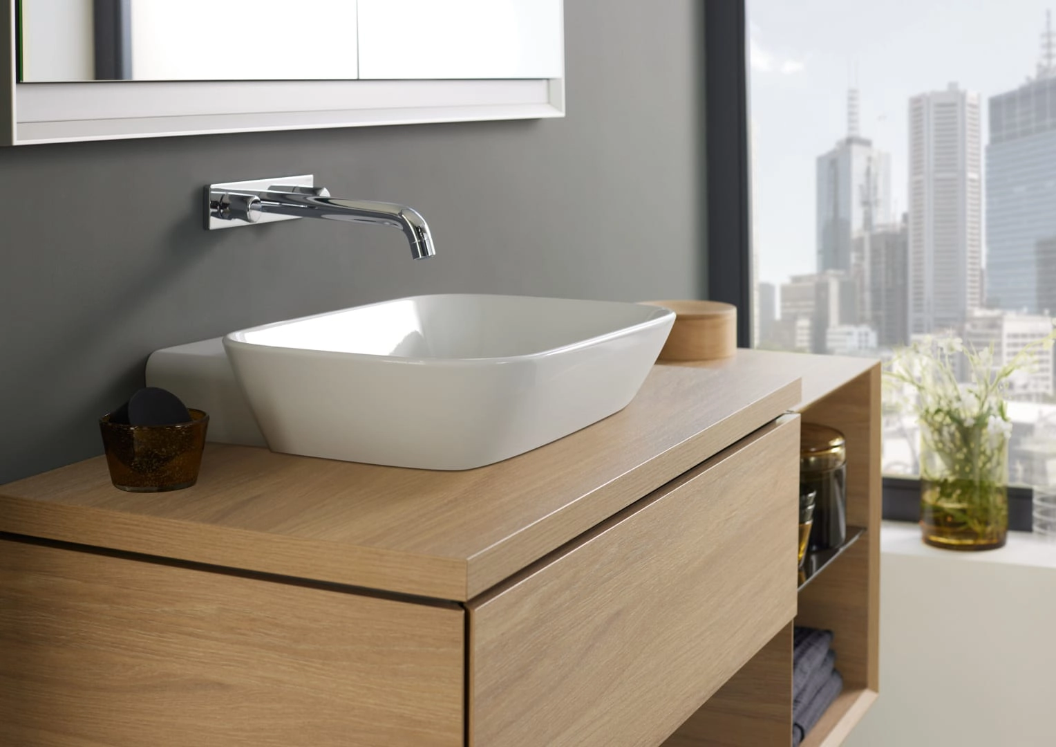 Geberit Hochschrank „ONE“ Eiche / Melamin Holzstruktur Geberit Hochschrank „ONE“ Eiche / Melamin Holzstruktur