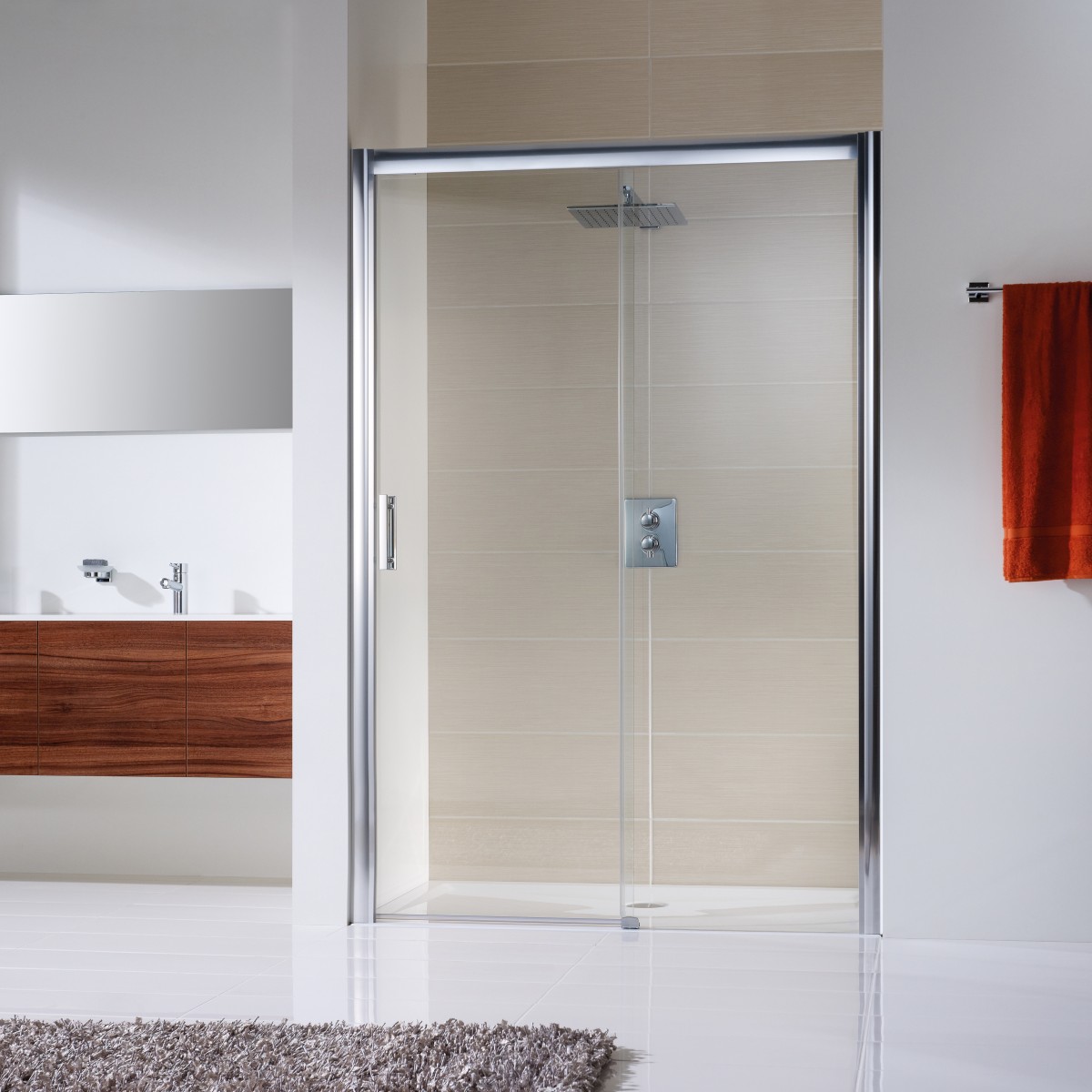 HSK teilgerahmte Schiebetür „Solida“ 140 × 200 cm Glas Klar hell, Profile Chromoptik (Alu Hochglanz poliert) HSK teilgerahmte Schiebetür „Solida“ 140 × 200 cm Glas Klar hell, Profile Chromoptik (Alu Hochglanz poliert)