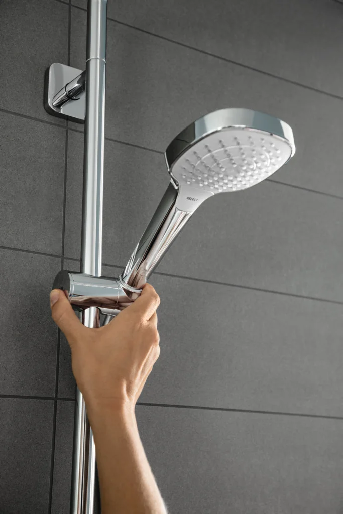 Hansgrohe Croma Select E Handbrause EcoSmart weiß/chrom, 110 mm Brausekopfgröße, SoftRain, IntenseRain, Massagestrahl, QuickClean, max. Durchfluss 8,4 l/min bei 3 bar Hansgrohe Croma Select E Handbrause EcoSmart weiß/chrom, 110 mm Brausekopfgröße, SoftRain, IntenseRain, Massagestrahl, QuickClean, max. Durchfluss 8,4 l/min bei 3 bar