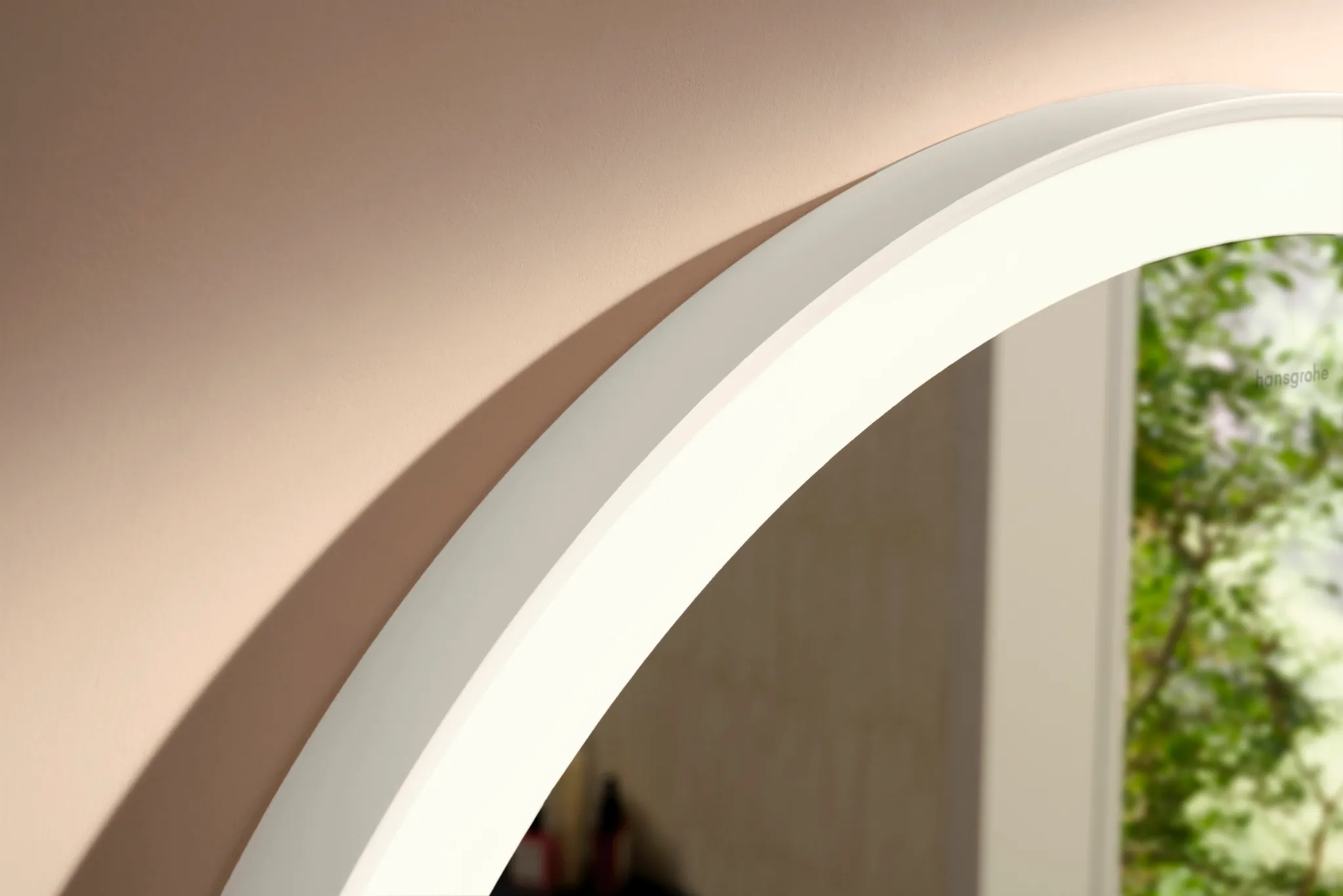 Hansgrohe Spiegel „Xarita Lite S“ in Mattweiß Hansgrohe Spiegel „Xarita Lite S“ in Mattweiß