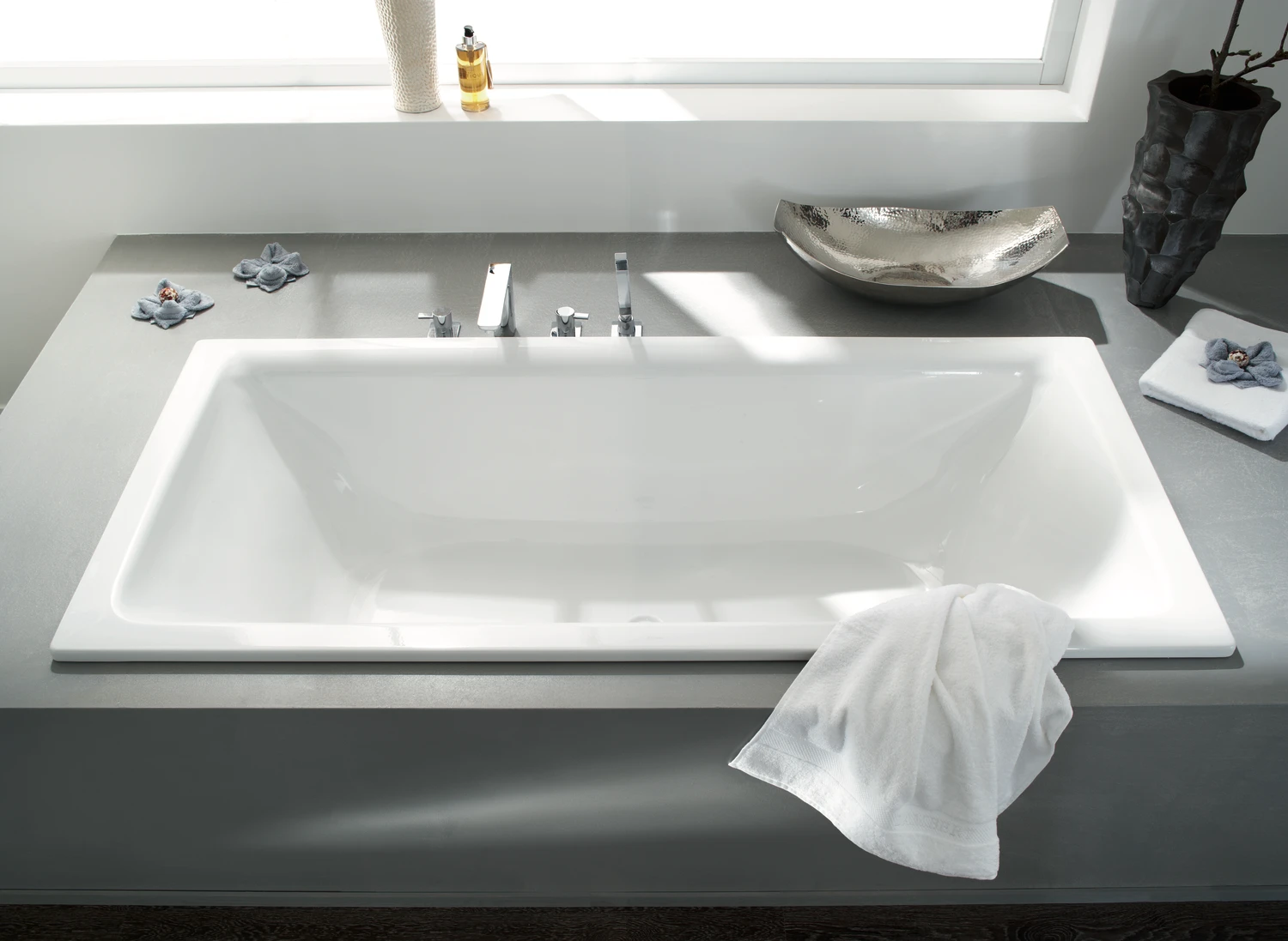 Bette Badewanne „BetteFree“ rechteck 200 × 100 cm in Jasmin, /