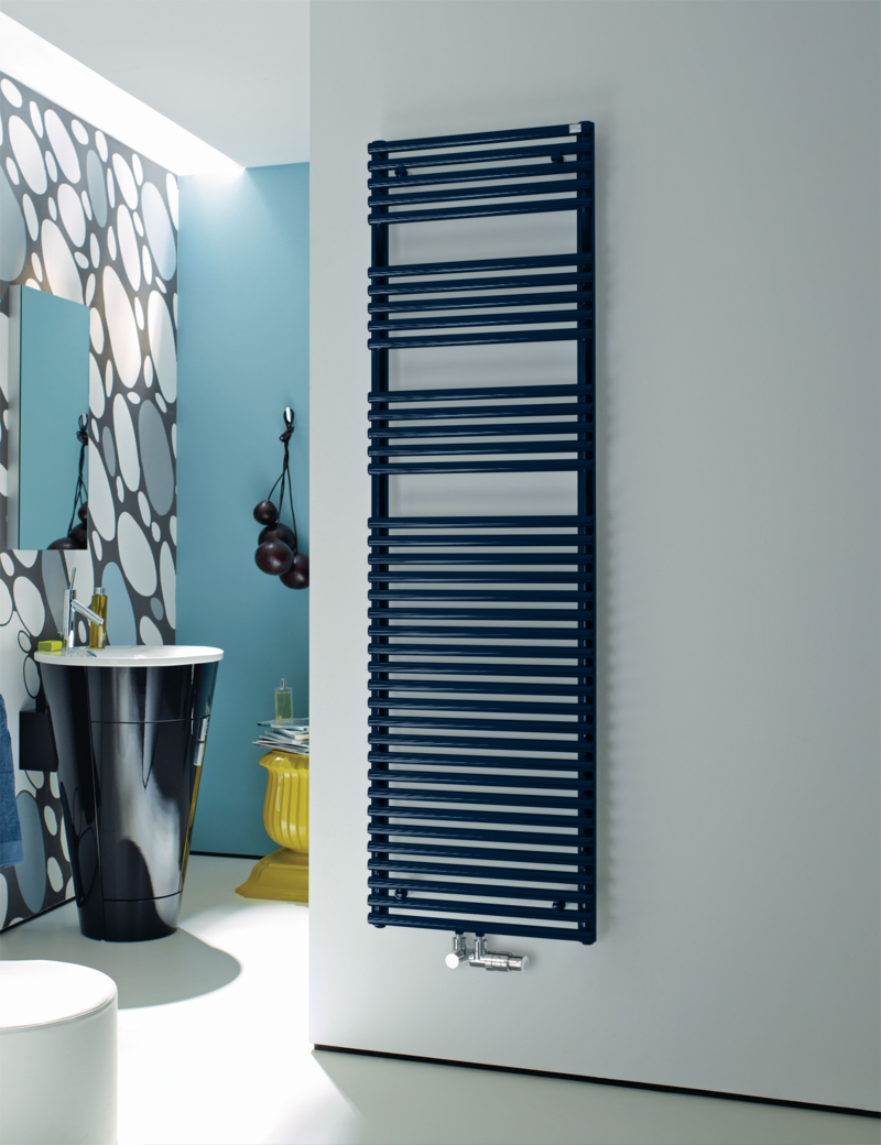 Zehnder Design-Handtuchwärmer „Forma Spa“ mit Heizstab DBM 59,6 × 176,1 cm in Sapphire Blue (RAL 5003) Zehnder Design-Handtuchwärmer „Forma Spa“ mit Heizstab DBM 59,6 × 176,1 cm in Sapphire Blue (RAL 5003)