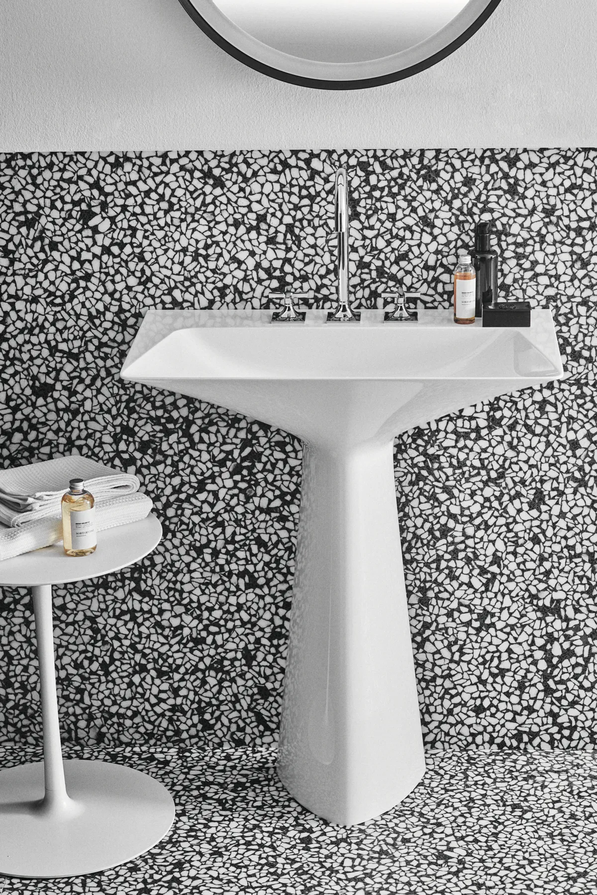 Ideal Standard Waschtischarmatur Joy Neo ohne Ablaufgarnitur, Ausladung 168mm, Kreuzgriffe, Chrom Ideal Standard Waschtischarmatur Joy Neo ohne Ablaufgarnitur, Ausladung 168mm, Kreuzgriffe, Chrom