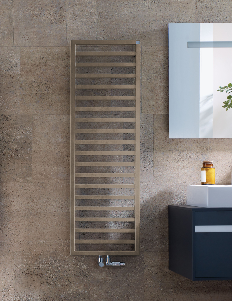 Zehnder Design-Elektroheizkörper „Quaro“ 45 × 140,3 cm in Beige Grey