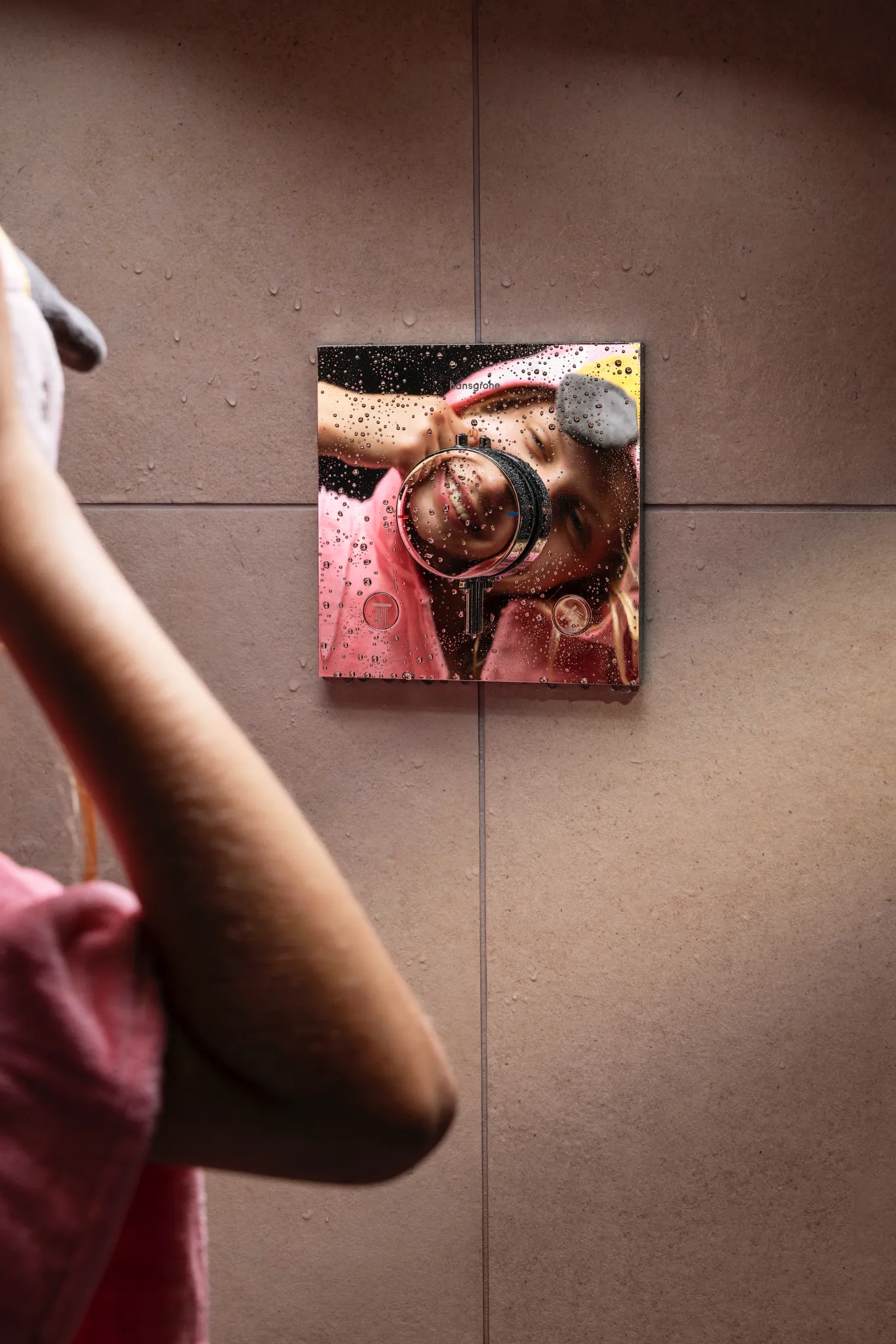 Hansgrohe FixFit Fine E Wandanschluss mit Rückflussverhinderer Chrom Hansgrohe FixFit Fine E Wandanschluss mit Rückflussverhinderer Chrom