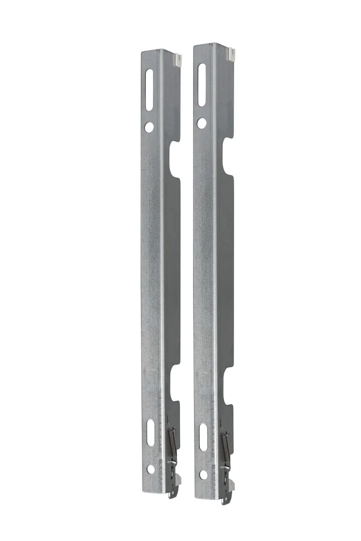 Kermi Befestigungsset E-Panel horizontal, Höhe 600 mm in verzinkt Kermi Befestigungsset E-Panel horizontal, Höhe 600 mm in verzinkt