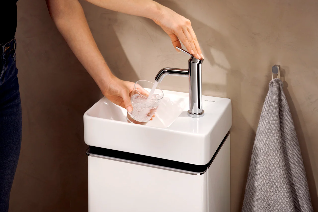 Hansgrohe Xelu Q Handwaschbecken, weiß, 360x250 mm, wandhängend, mit Ablage rechts, SmartClean, ohne Überlauf