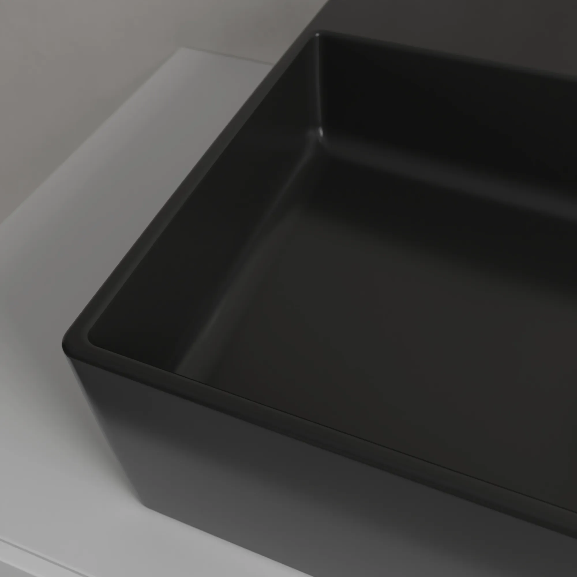 Villeroy & Boch Aufsatzwaschtisch aus TitanCeram „Memento 2.0“ 600 × 420 × 140 mm, mit Hahnlochbohrung, Hahnlochposition mittig in Pure Black Villeroy & Boch Aufsatzwaschtisch aus TitanCeram „Memento 2.0“ 600 × 420 × 140 mm, mit Hahnlochbohrung, Hahnlochposition mittig in Pure Black