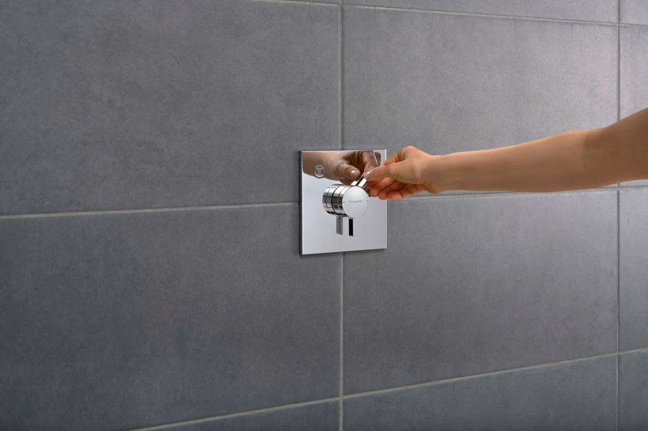 Hansgrohe DuoTurn E Mischer Unterputz, Chrom, 2 Verbraucher, maximale Durchflussmenge 29,5 l/min bei 3 bar, Keramikmischsystem, einfache Installation mit vormontiertem Funktionsblock