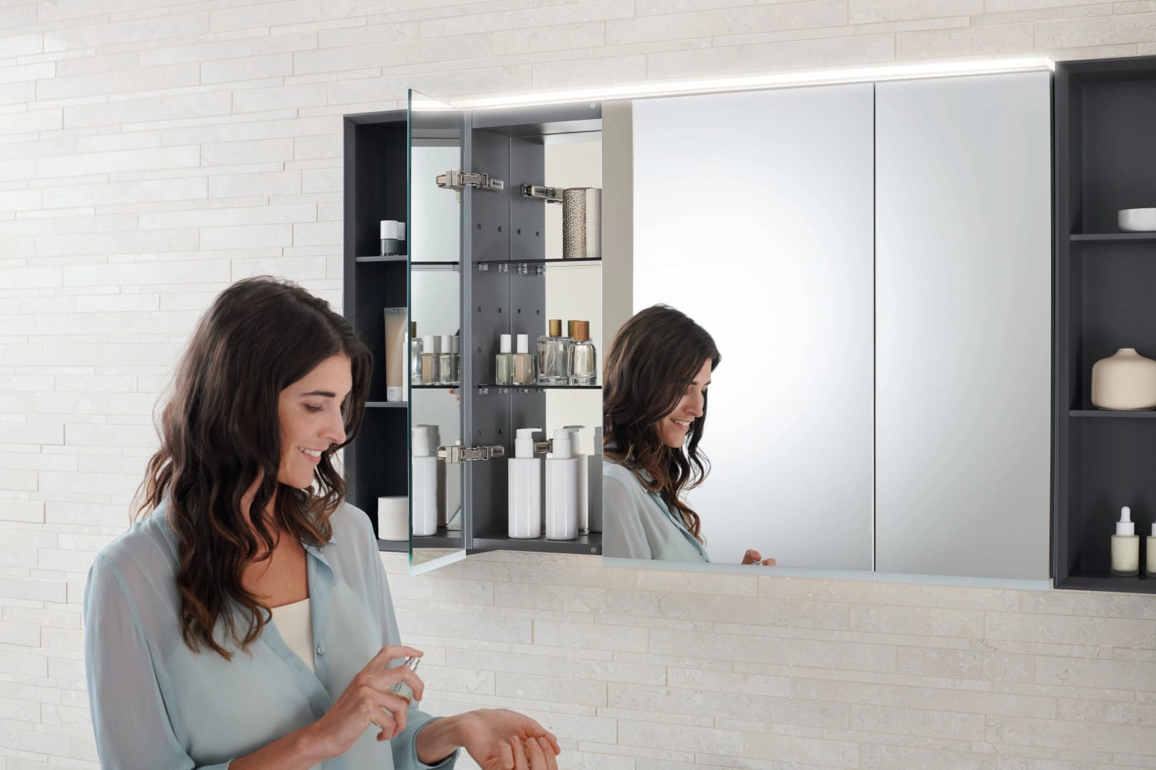 Geberit Spiegelschrank „Option“ 90 × 17,2 cm Geberit Spiegelschrank „Option“ 90 × 17,2 cm