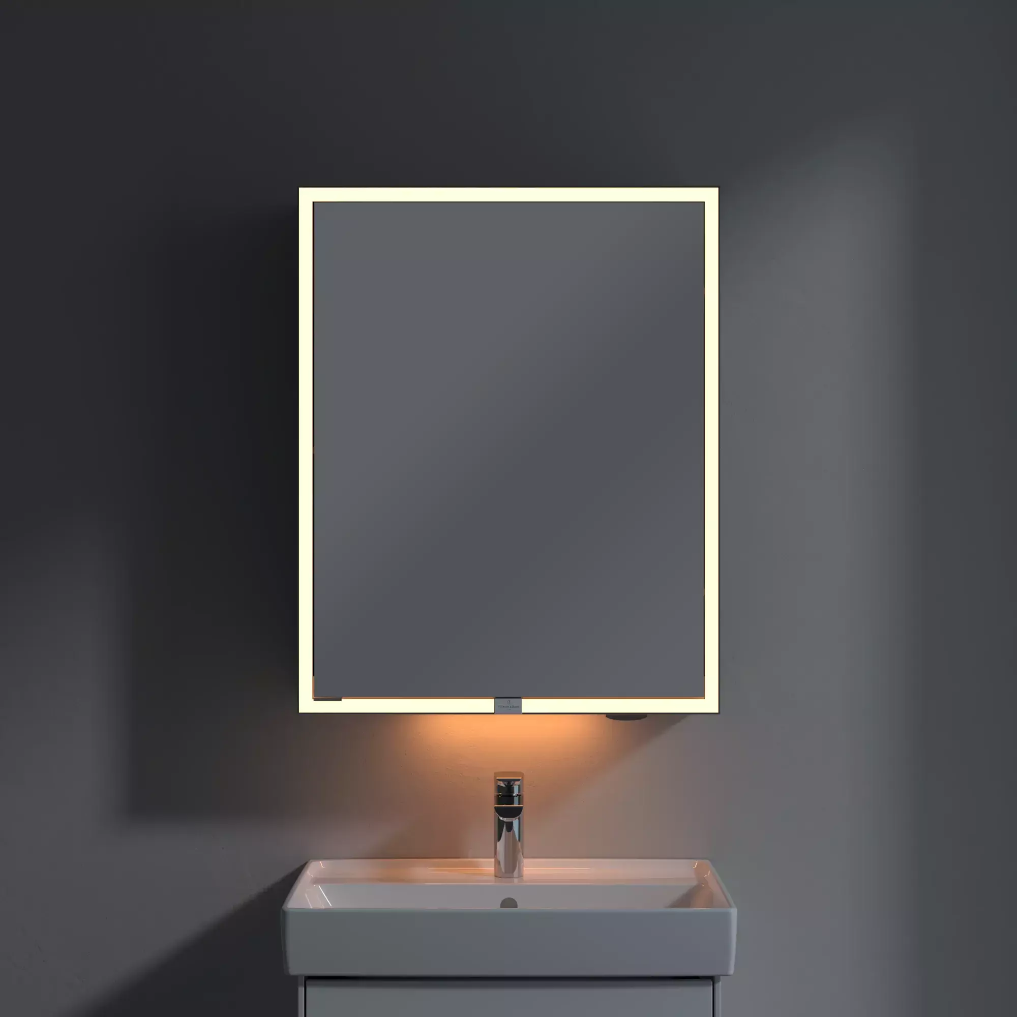 Villeroy & Boch Badmöbelset aus Waschbecken, Unterschrank, Spiegelschrank und Hochschrank in Brilliant White