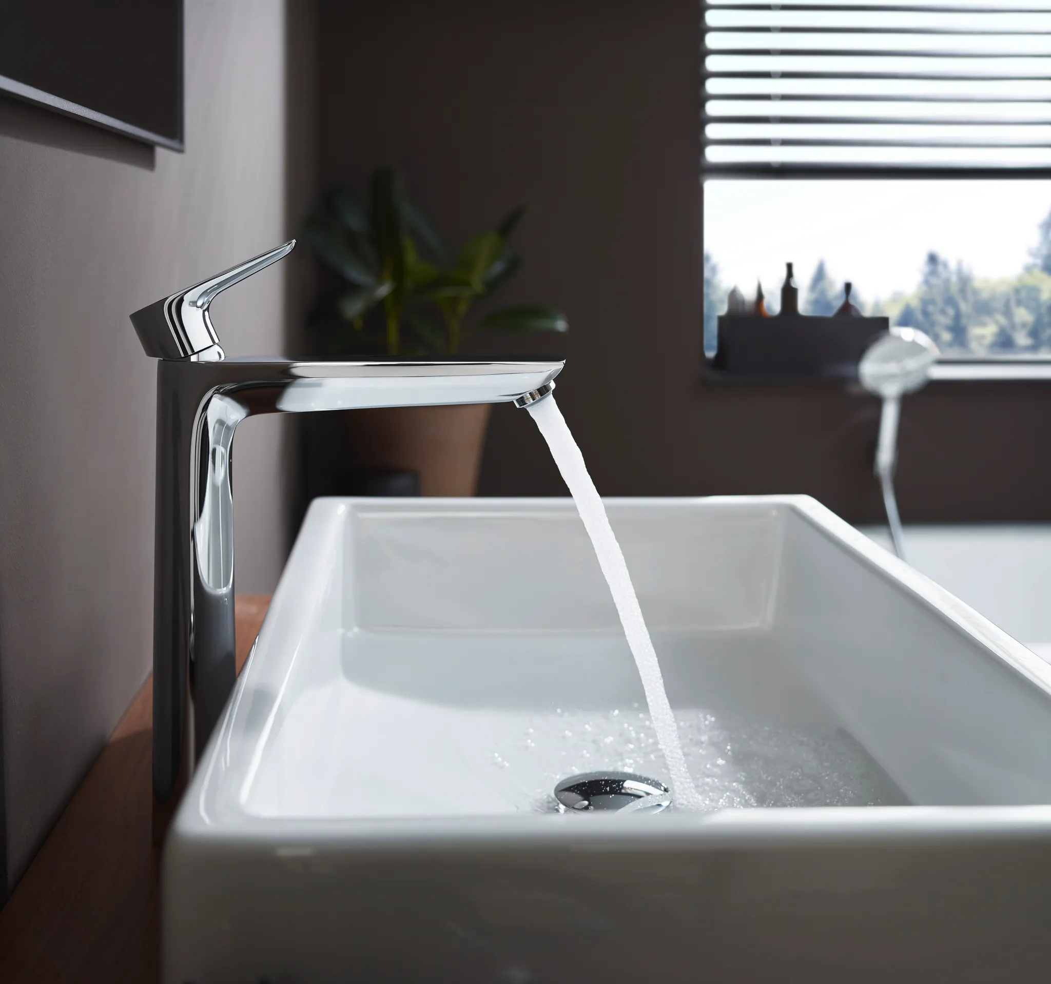 Hansgrohe Talis E Einhebel-Waschtischmischer 240, Chrom Hansgrohe Talis E Einhebel-Waschtischmischer 240, Chrom