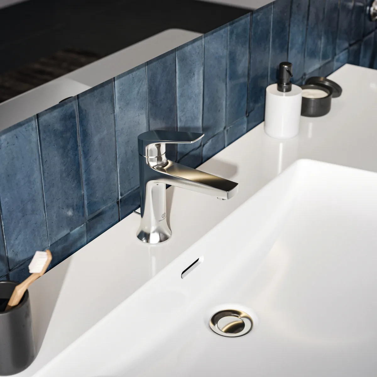 Waschtischarmatur Grande La Dolce Vita mit Ablaufgarnitur Brushed Gold Waschtischarmatur Grande La Dolce Vita mit Ablaufgarnitur Brushed Gold