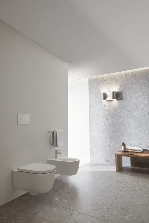 WC „BlendCurve“ 35,5 × 34 × 54 cm in Weiß WC „BlendCurve“ 35,5 × 34 × 54 cm in Weiß