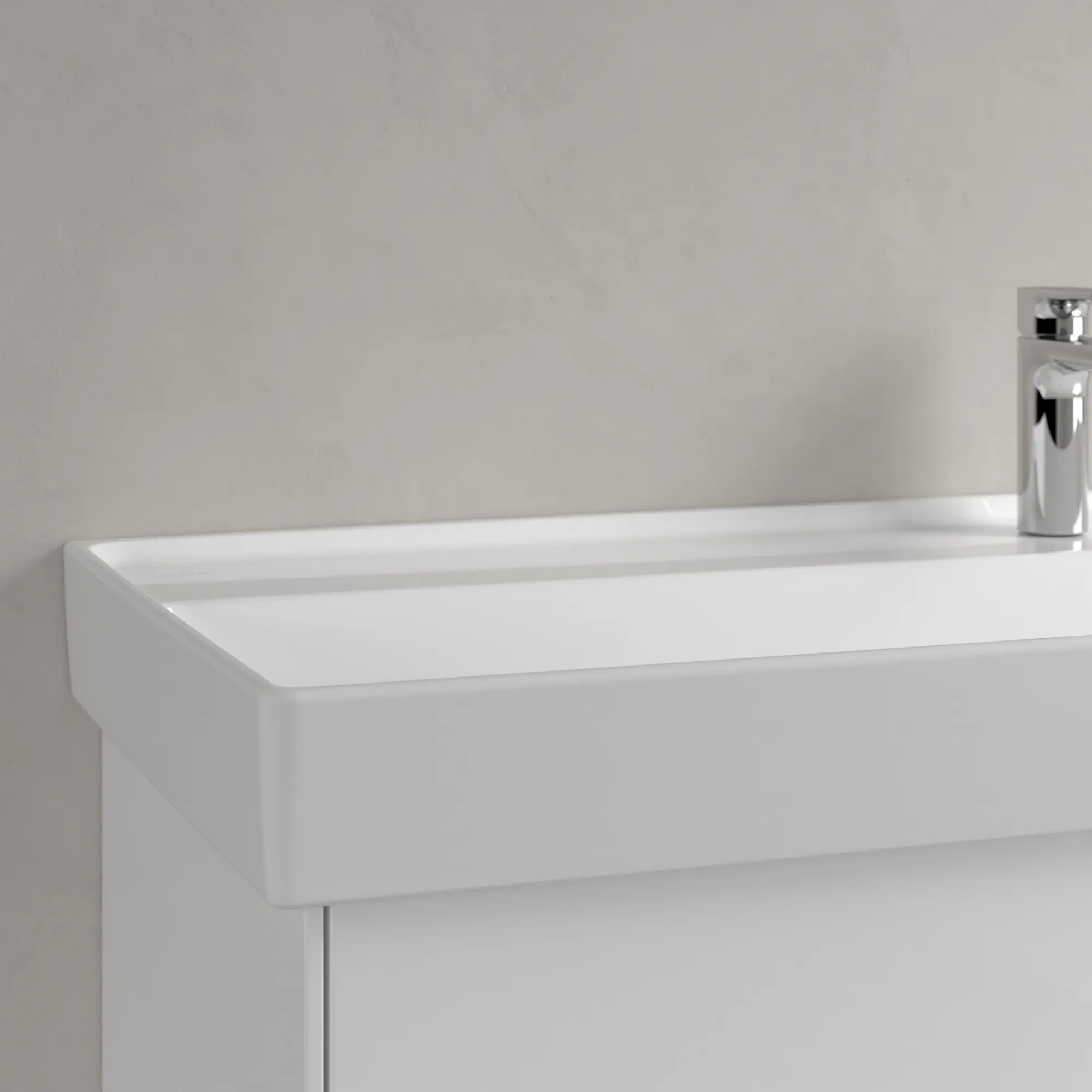 Villeroy & Boch Schrankwaschtisch aus TitanCeram „Collaro“ 1200 × 470 × 160 mm, mit Hahnlochbohrung, Hahnlochposition mittig in Weiß Alpin Villeroy & Boch Schrankwaschtisch aus TitanCeram „Collaro“ 1200 × 470 × 160 mm, mit Hahnlochbohrung, Hahnlochposition mittig in Weiß Alpin