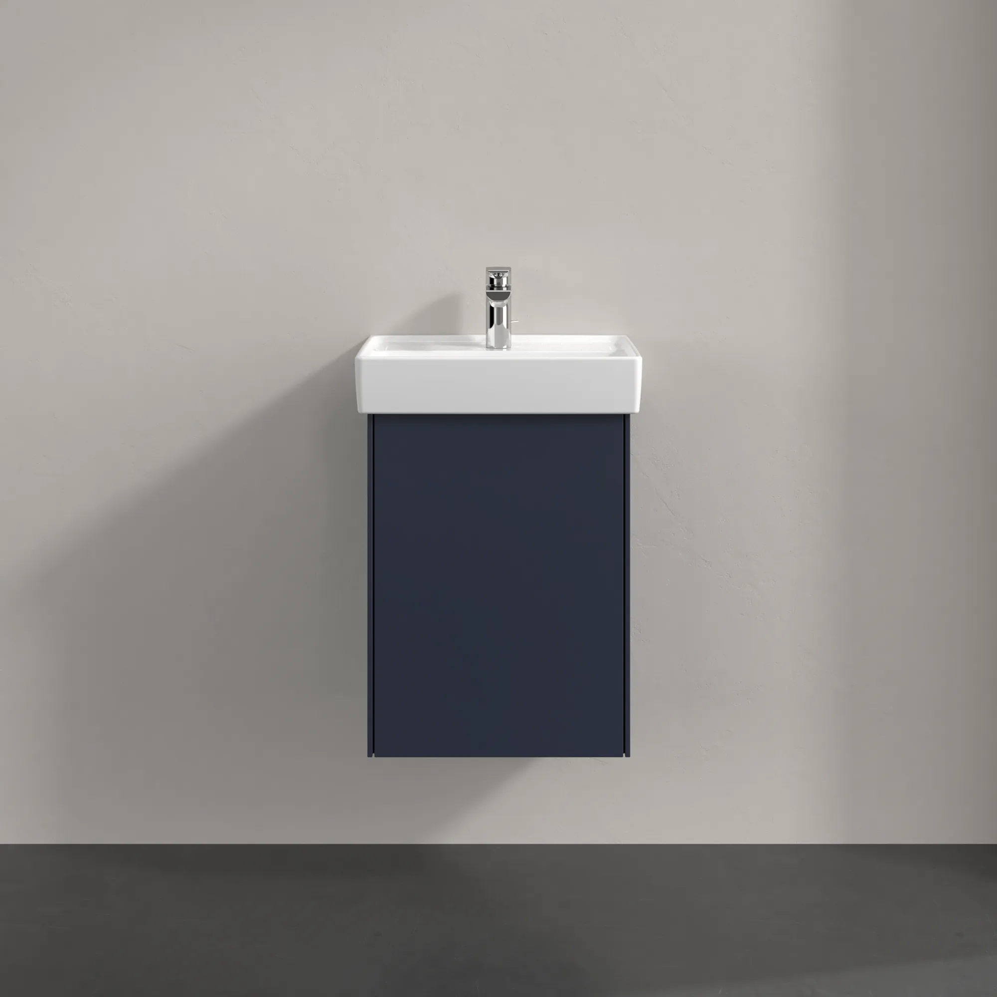 Villeroy & Boch Waschtischunterschrank mit Tür „Collaro“ 410 × 546 × 344 mm Marine Blue, für Becken mittig, Anschlag links, ohne Beleuchtung Villeroy & Boch Waschtischunterschrank mit Tür „Collaro“ 410 × 546 × 344 mm Marine Blue, für Becken mittig, Anschlag links, ohne Beleuchtung