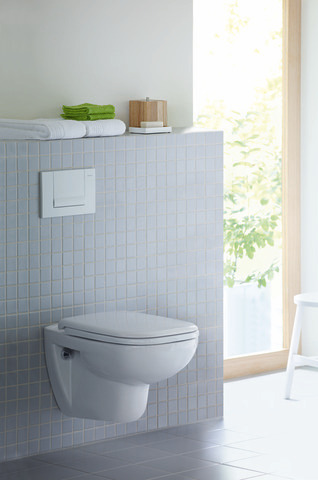 Duravit Wand-Tiefspül-WC inkl. WC-Sitz „D-Code“ 35,9 × 54,5 × 41 cm, Befestigung sichtbar Duravit Wand-Tiefspül-WC inkl. WC-Sitz „D-Code“ 35,9 × 54,5 × 41 cm, Befestigung sichtbar