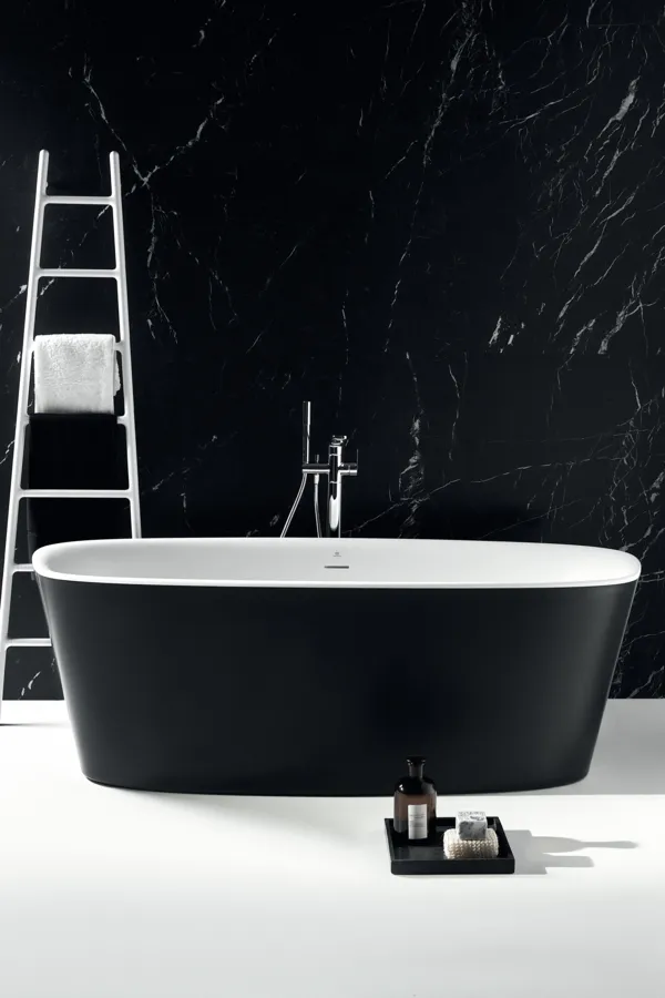 Ideal Standard Badewanne „Dea“ 75 × 170 cm in Schwarz Matt Ideal Standard Badewanne „Dea“ 75 × 170 cm in Schwarz Matt