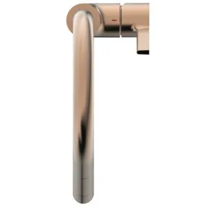 Küchenarmatur Gusto Ausladung 240mm 1-Funktions-Brause Brushed Gold Küchenarmatur Gusto Ausladung 240mm 1-Funktions-Brause Brushed Gold