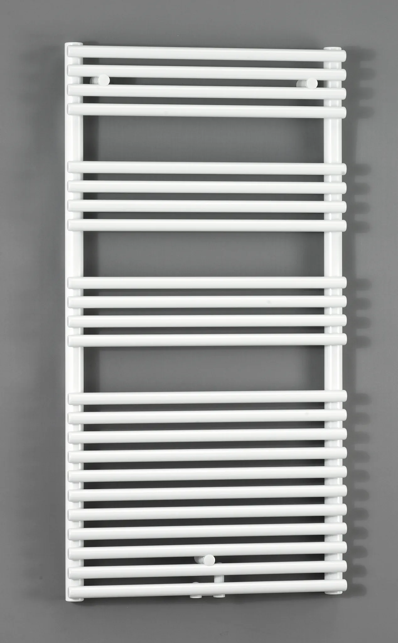 Zehnder Design-Handtuchwärmer „Forma Spa“ 59,6 × 116,1 cm in White Aluminium (glänzend)