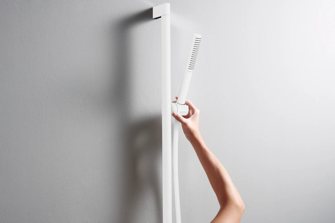 Hansgrohe Pulsify S Stabhandbrause, Mattweiß, 98 x 24 mm, PowderRain Strahlart, QuickClean, max. Durchfluss 5,4 l/min ab 0,5 bar, G 1/2 Anschluss