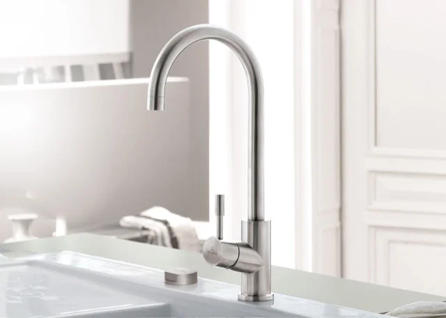 Villeroy & Boch Abdeckkappe für Einzeldrehgriff Zubehör 940526, 78 x 122 mm, Edelstahl Bronze Villeroy & Boch Abdeckkappe für Einzeldrehgriff Zubehör 940526, 78 x 122 mm, Edelstahl Bronze